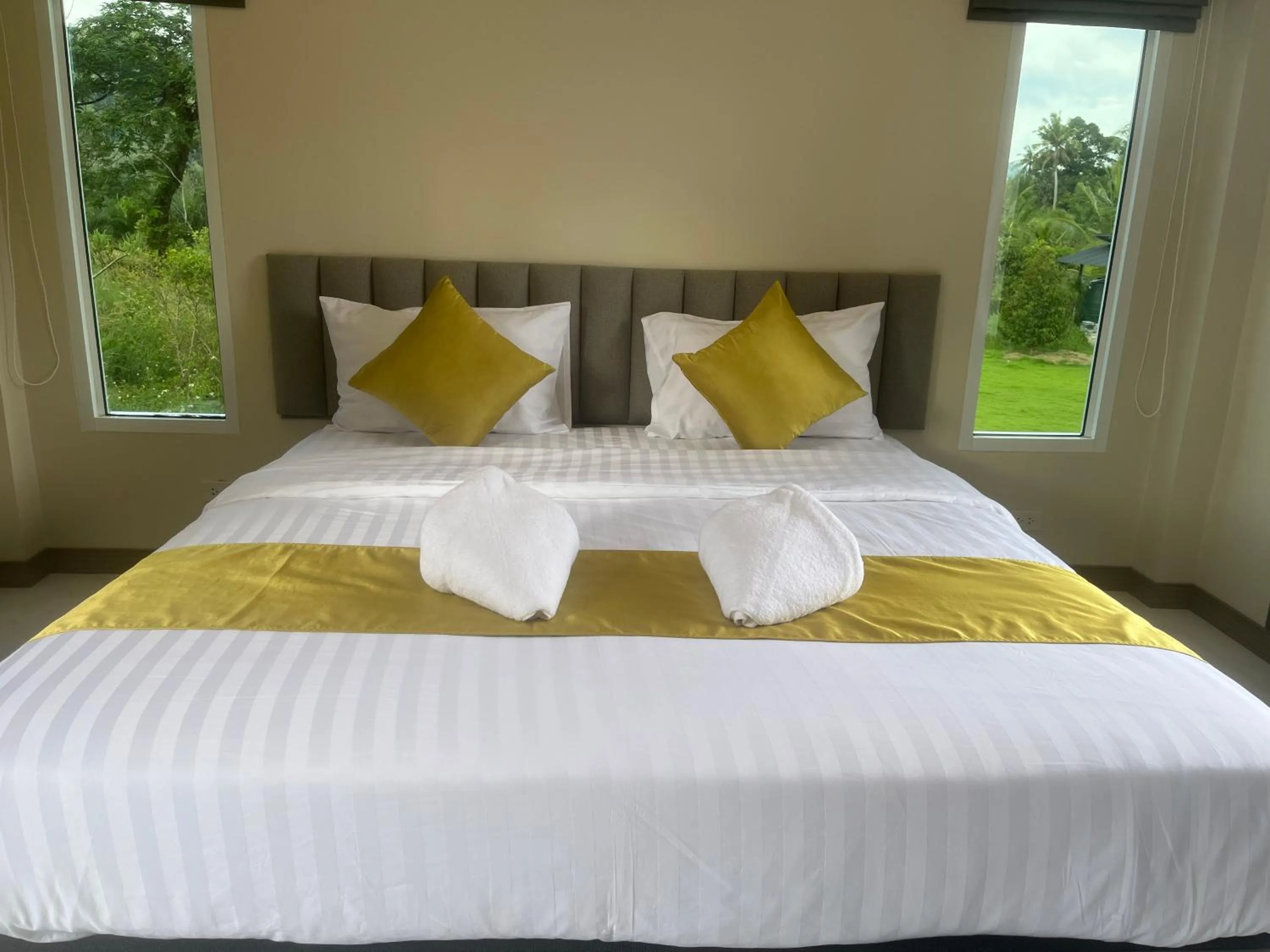 Bed in Marigold Aonang Resort