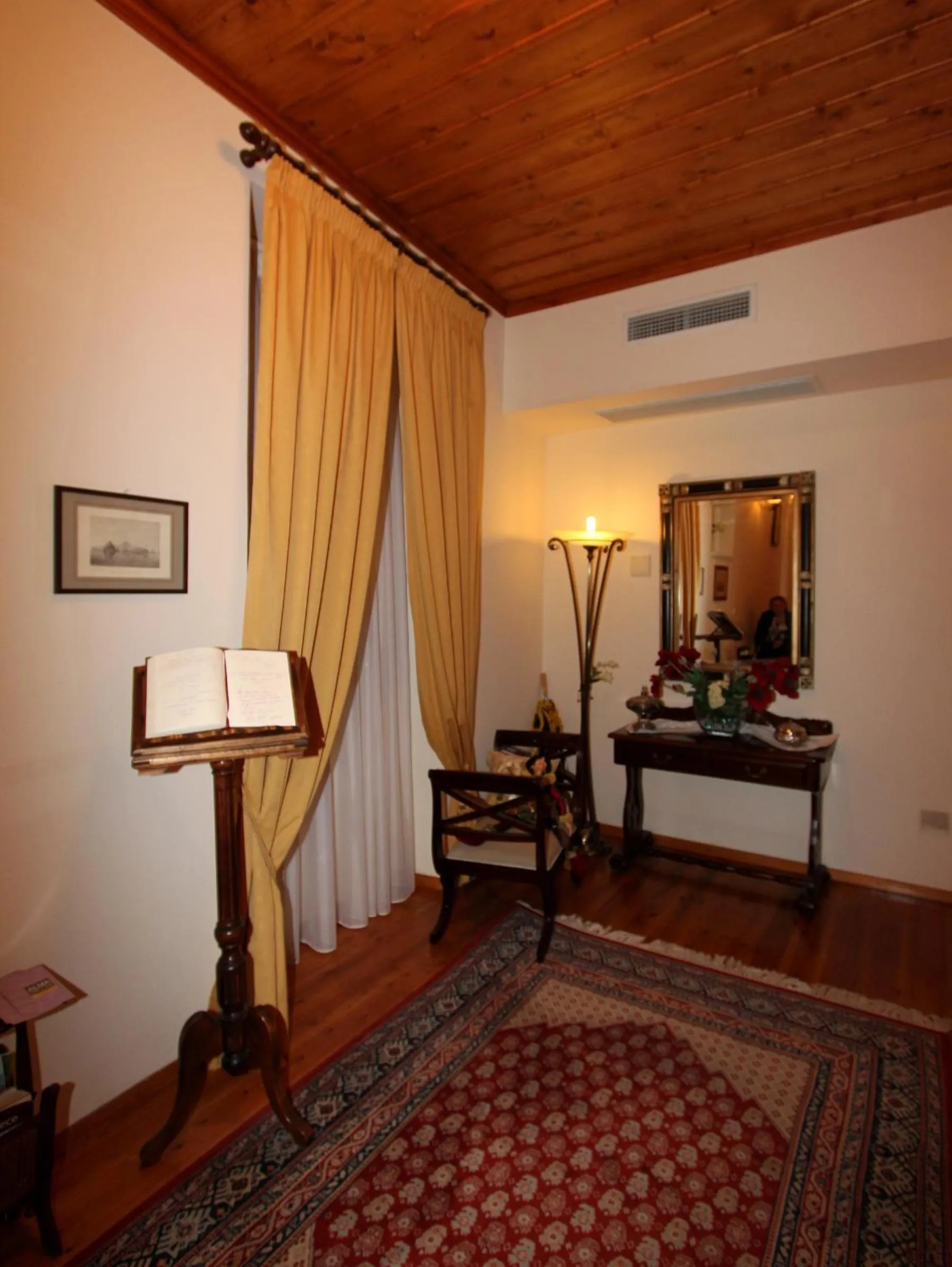 Decorative detail in Polyxenia Hotel