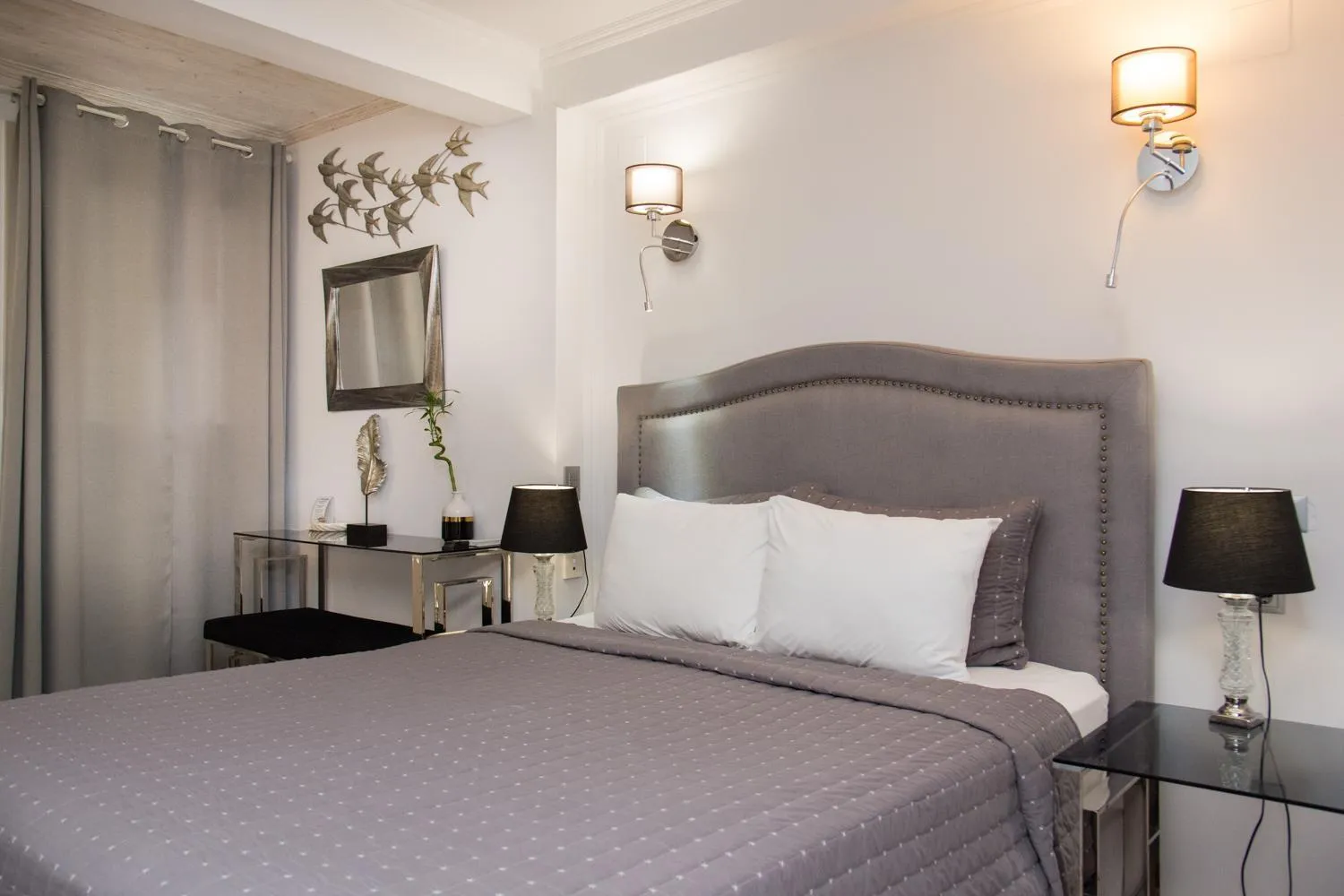 Bed in Arxontiko Hotel