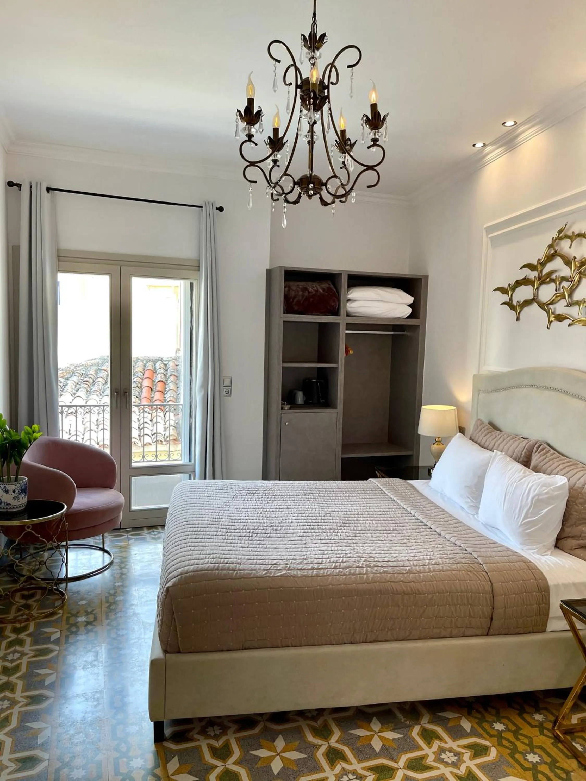 Bed in Arxontiko Hotel