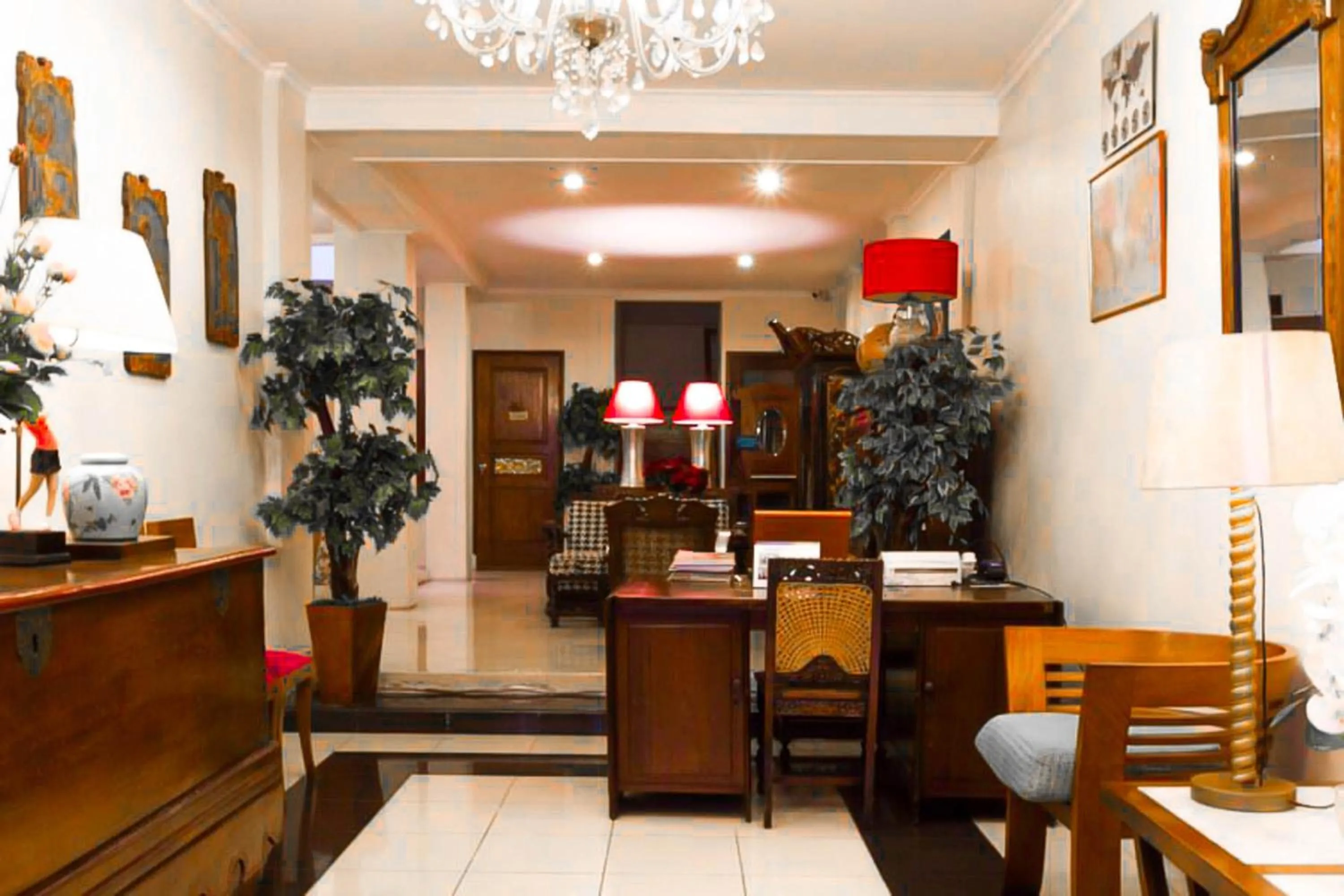 Lobby or reception in RedDoorz near Gasibu Bandung