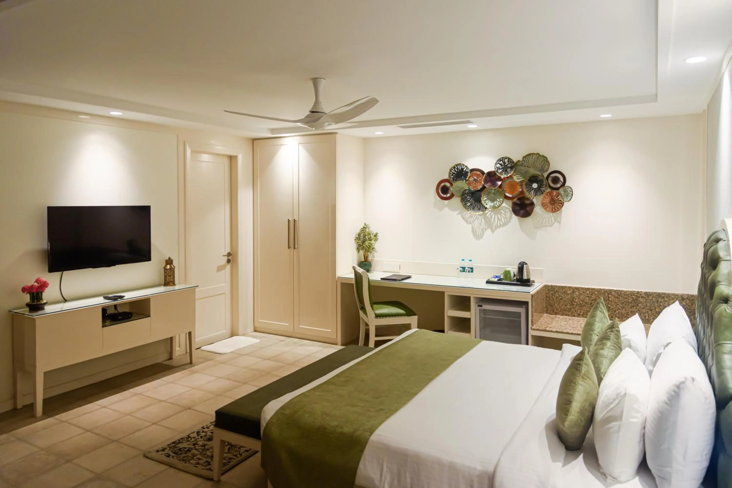 Photo of the whole room, Bed in The Greenwood Resort, Guwahati