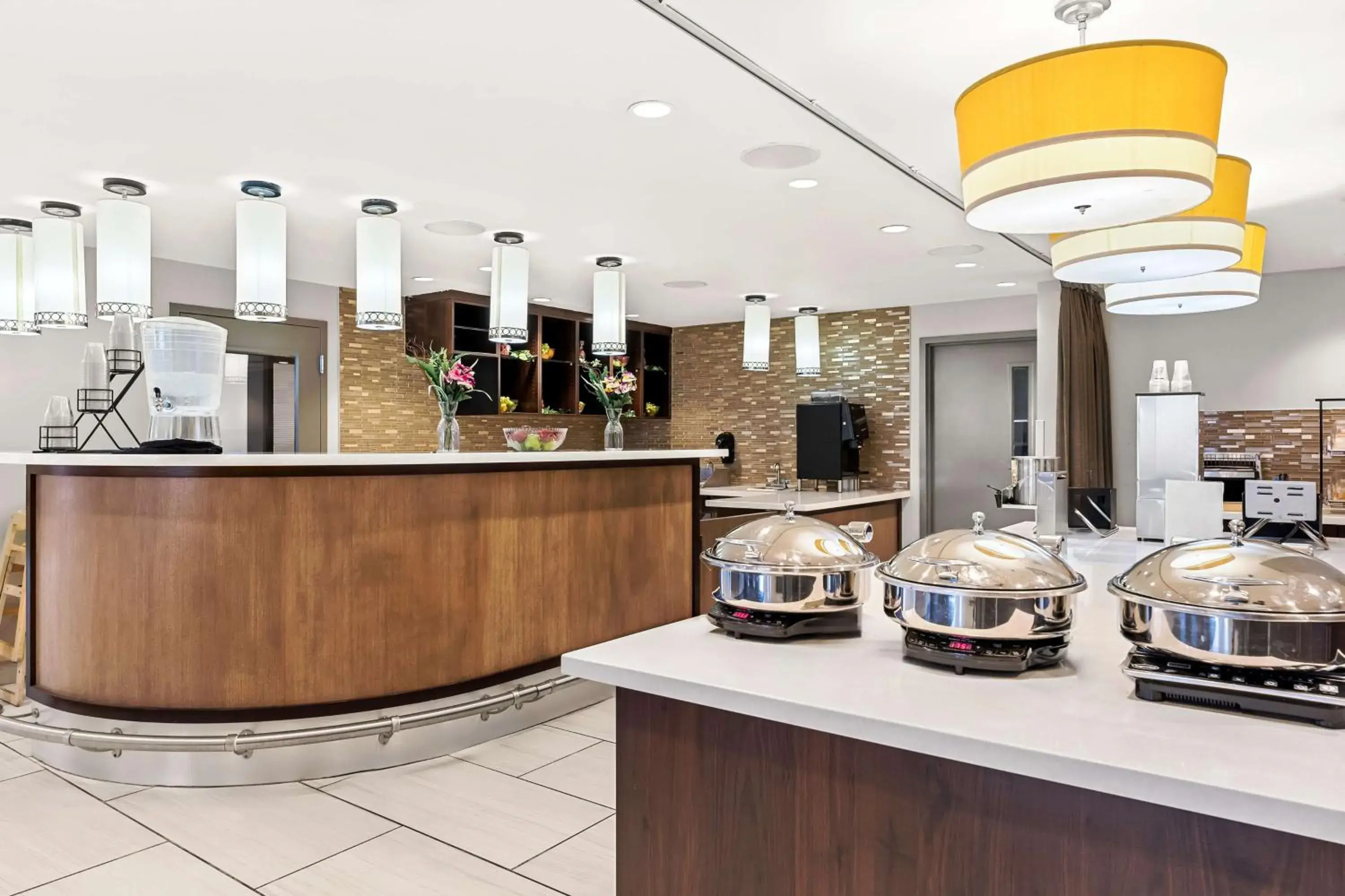 Breakfast in Best Western Plus At Lake Powell Breakfast in Best Western Plus At Lake Powell