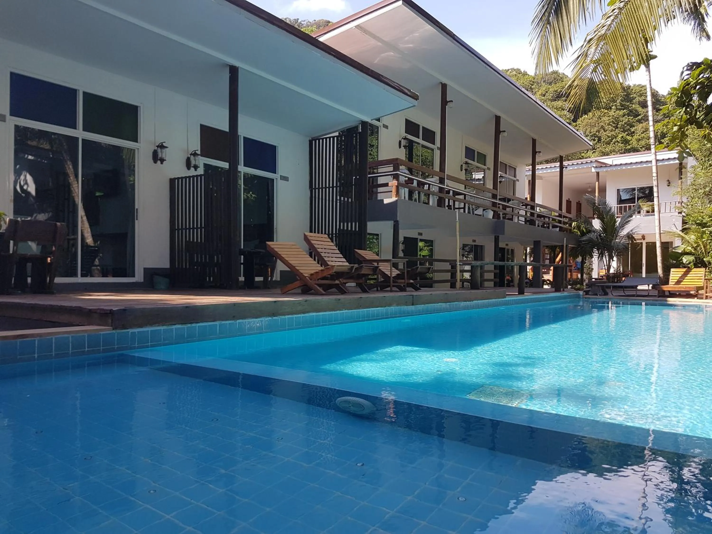 Apple Beachfront Resort