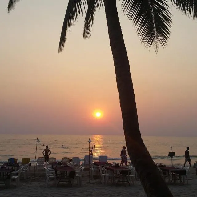 Apple Beachfront Resort