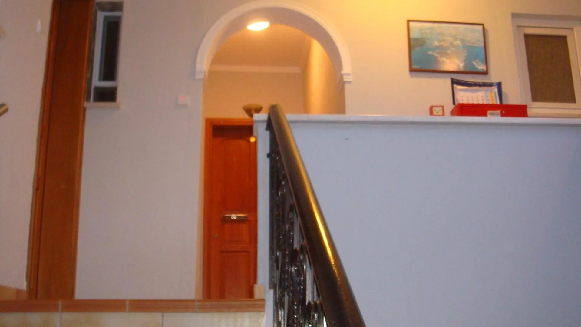 Area and facilities in Delphin Rooms Sivota