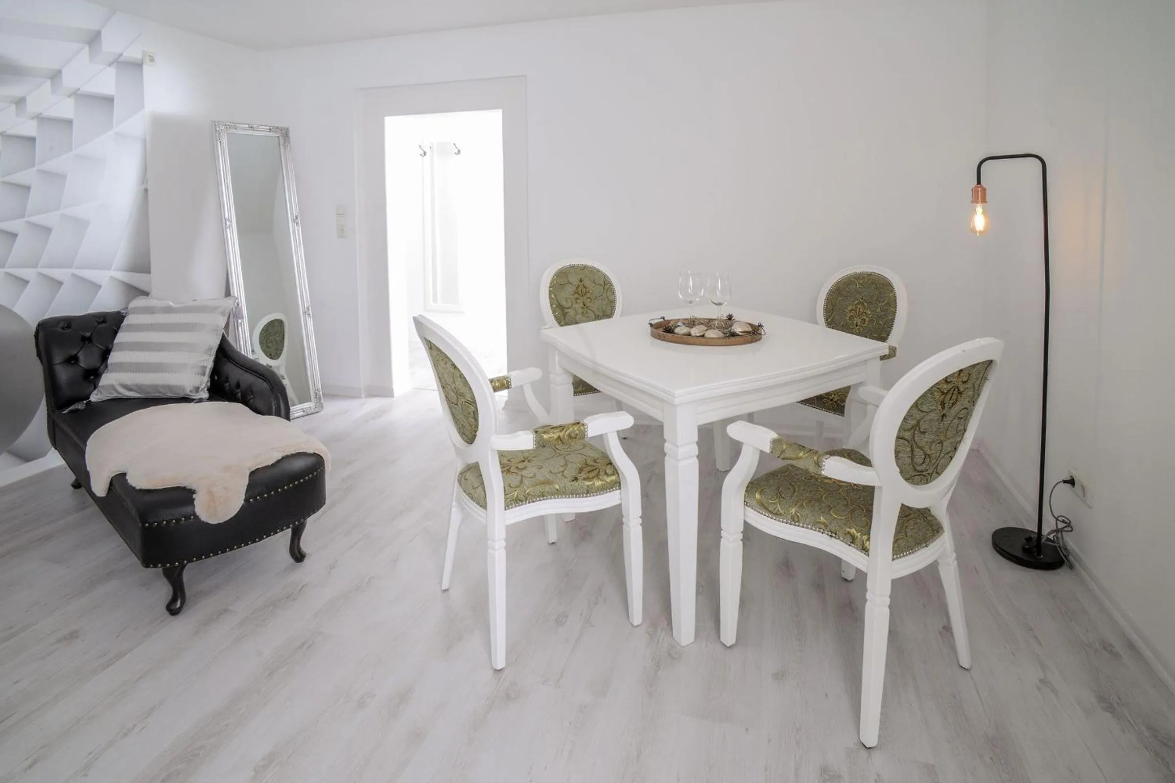 Dining area in Designpension Traumschloss Hotel Garni