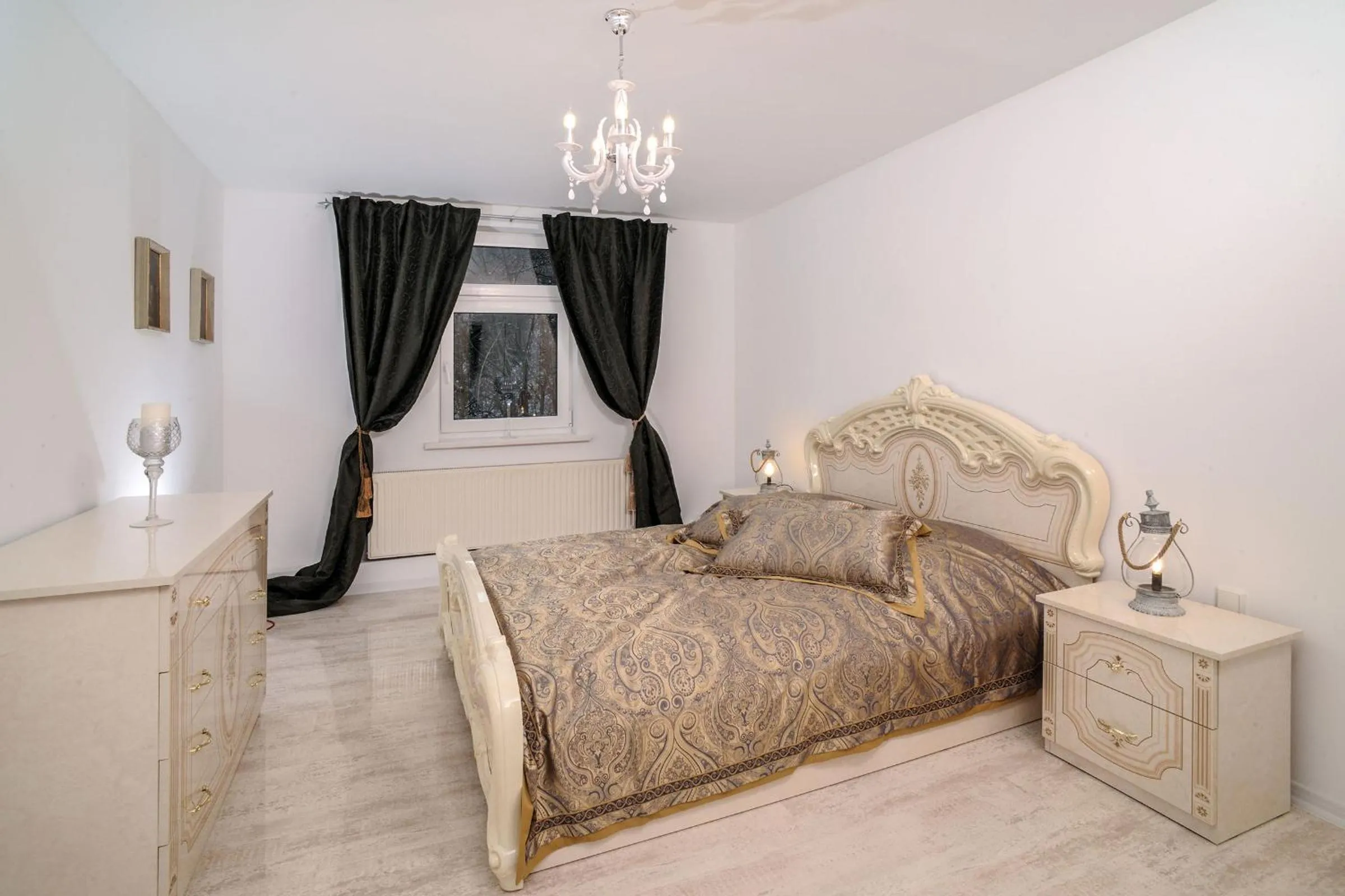 Bedroom, Bed in Designpension Traumschloss Hotel Garni