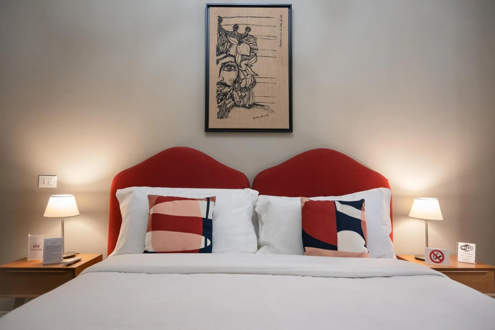 Bed in casa mo room and suite