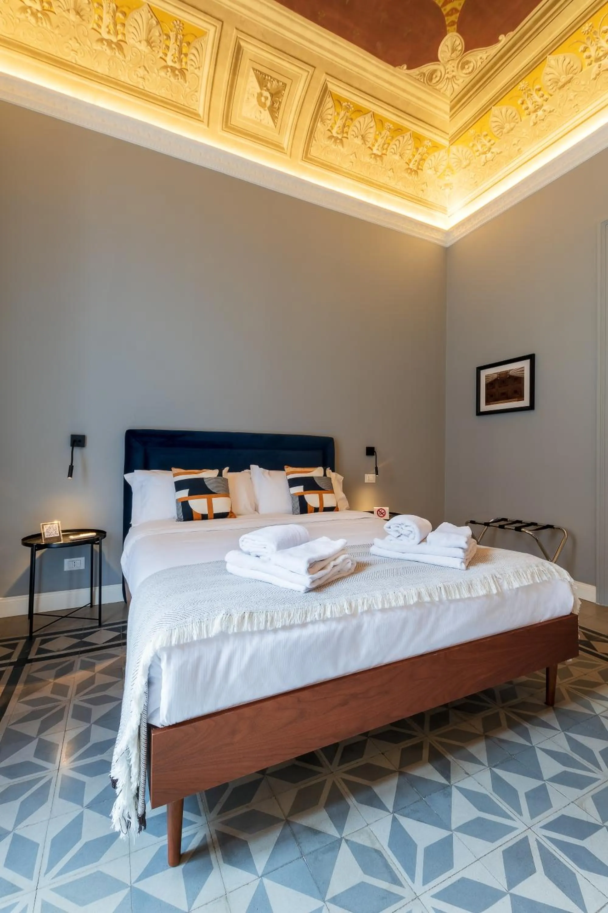 Bed in casa mo room and suite