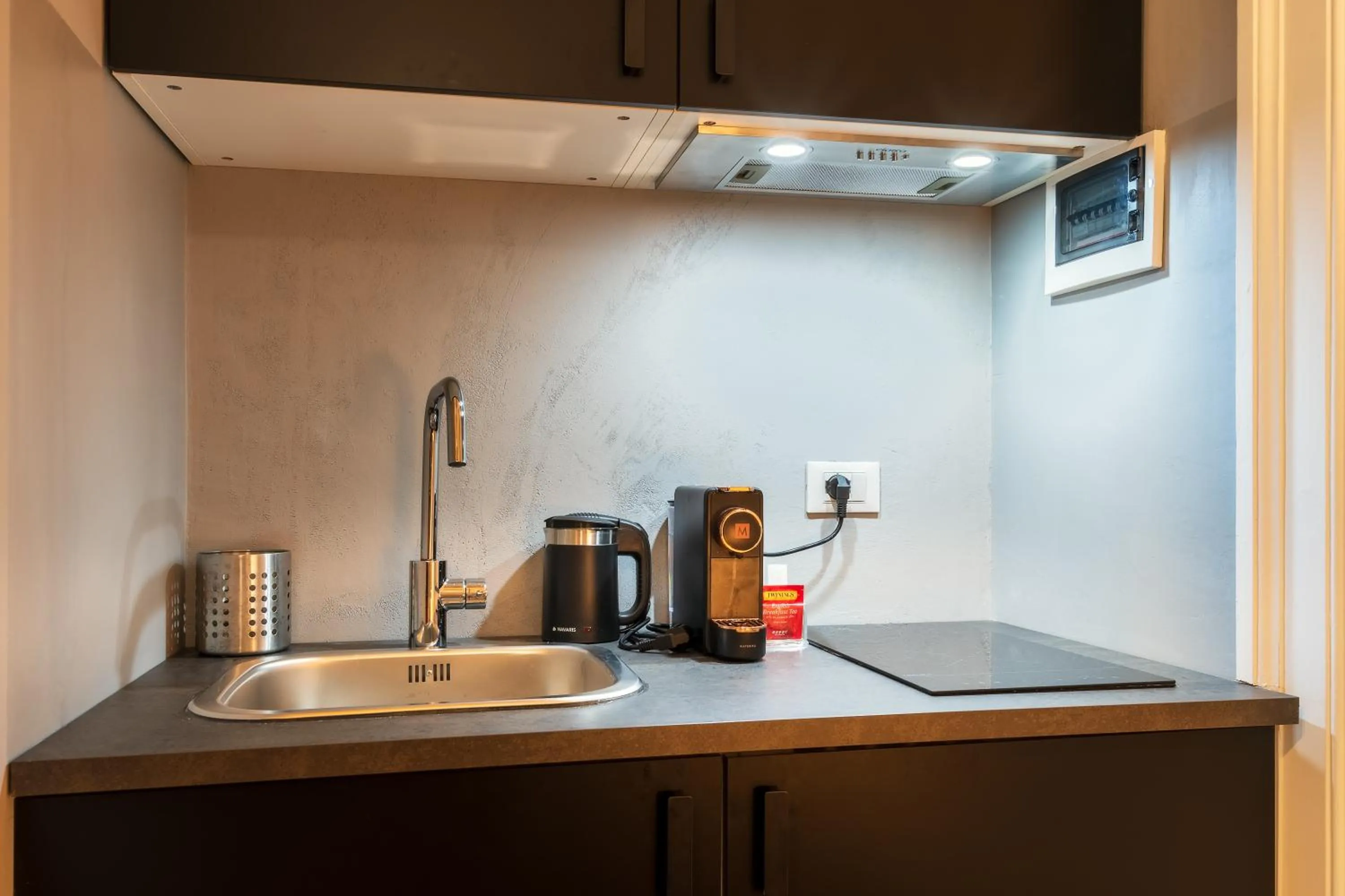 Coffee/tea facilities in casa mo room and suite