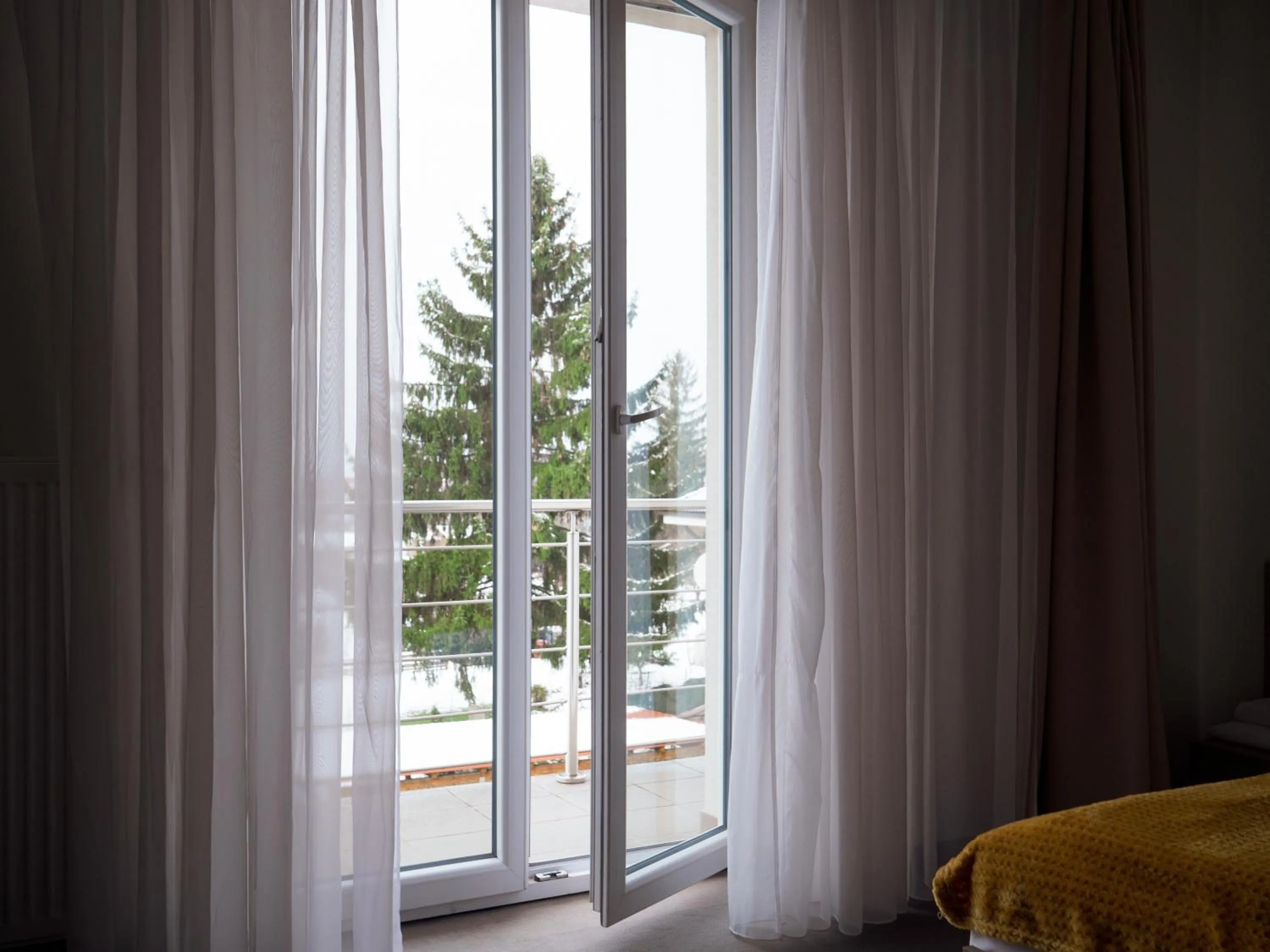 Balcony/Terrace, Bed in ELITE HOTEL Nová Dubnica