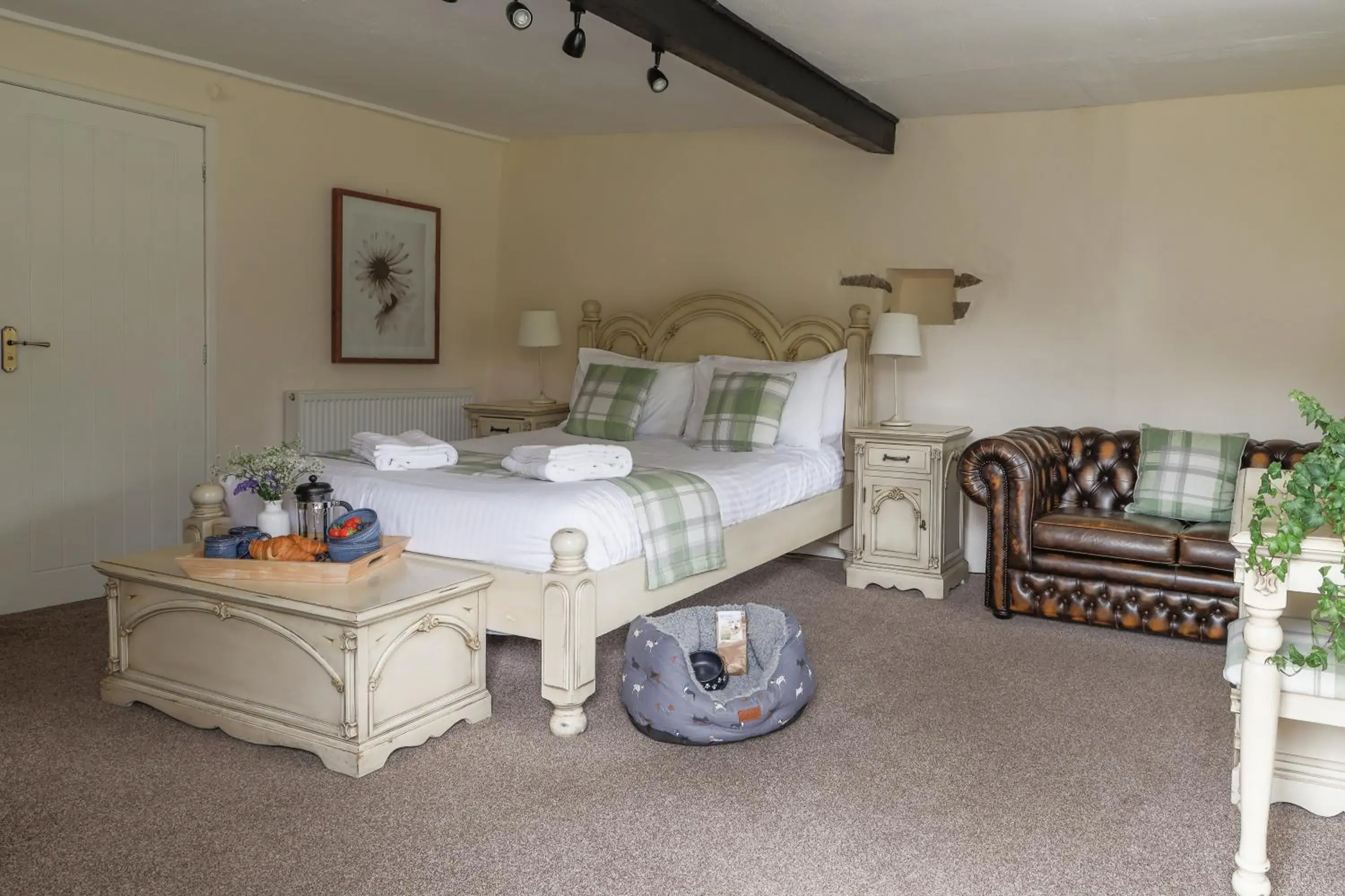 Bedroom, Bed in Bearslake Inn Bedroom, Bed in Bearslake Inn