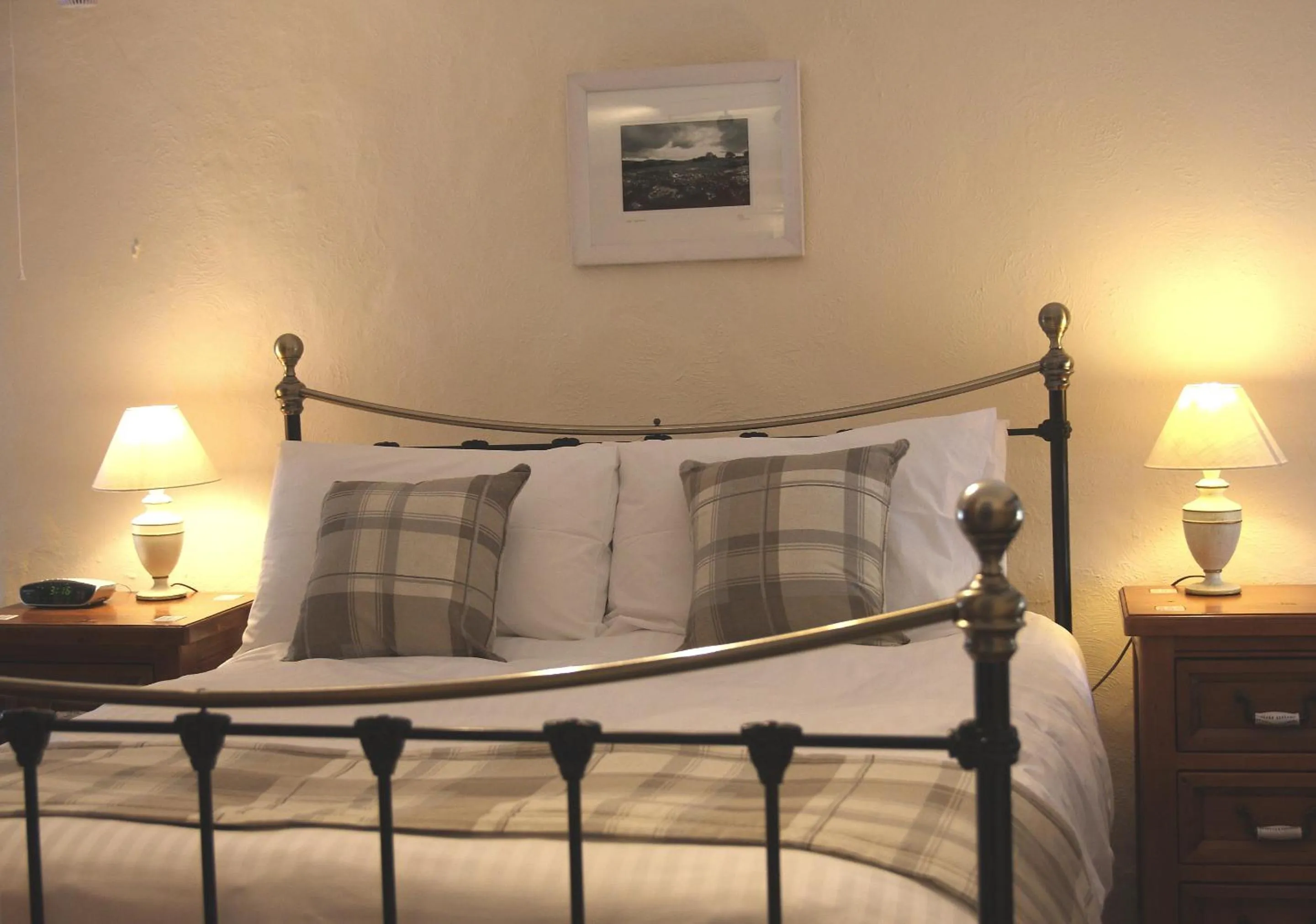 Bedroom, Bed in Bearslake Inn