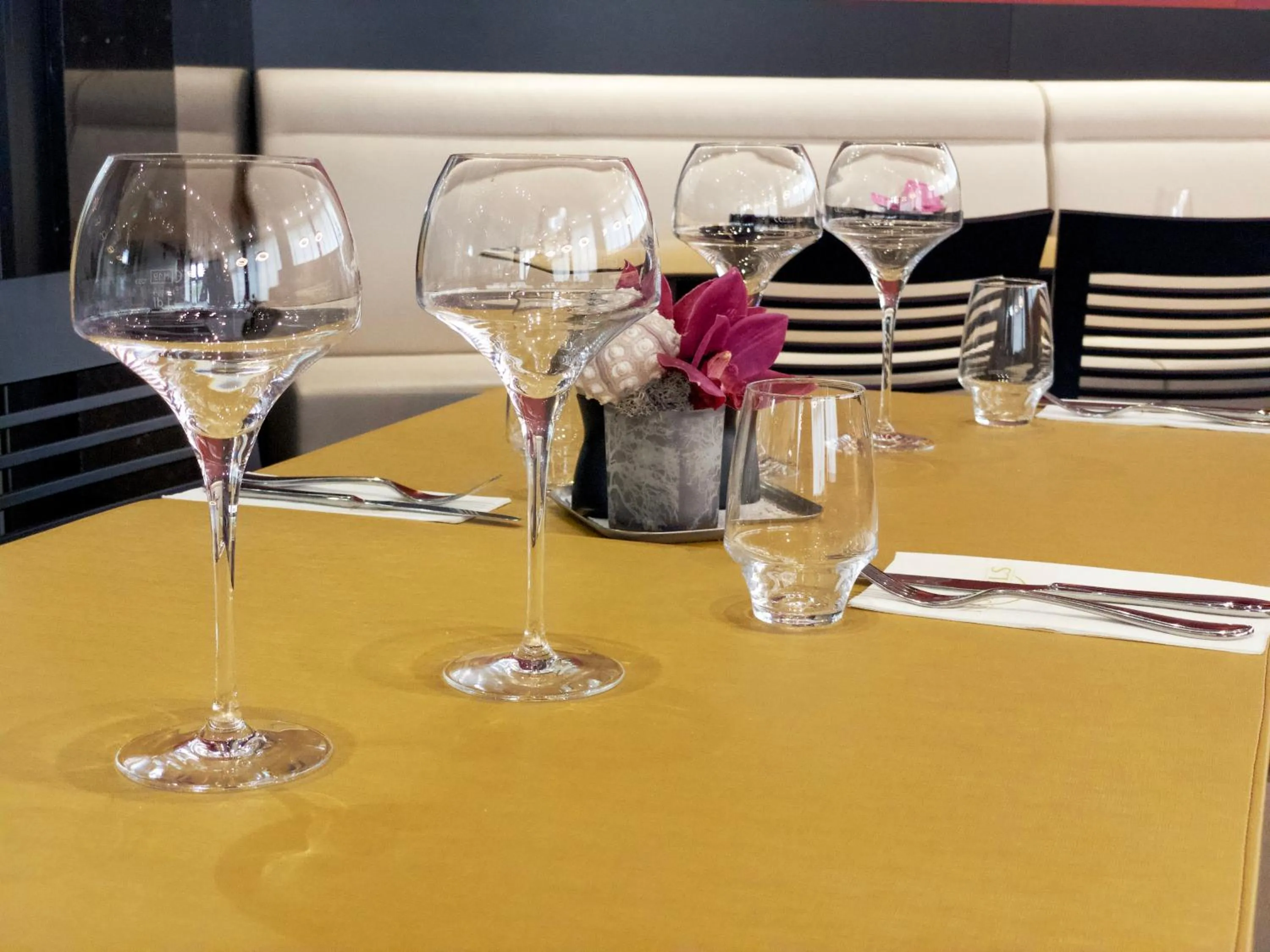 Nash Suites Airport Hotel