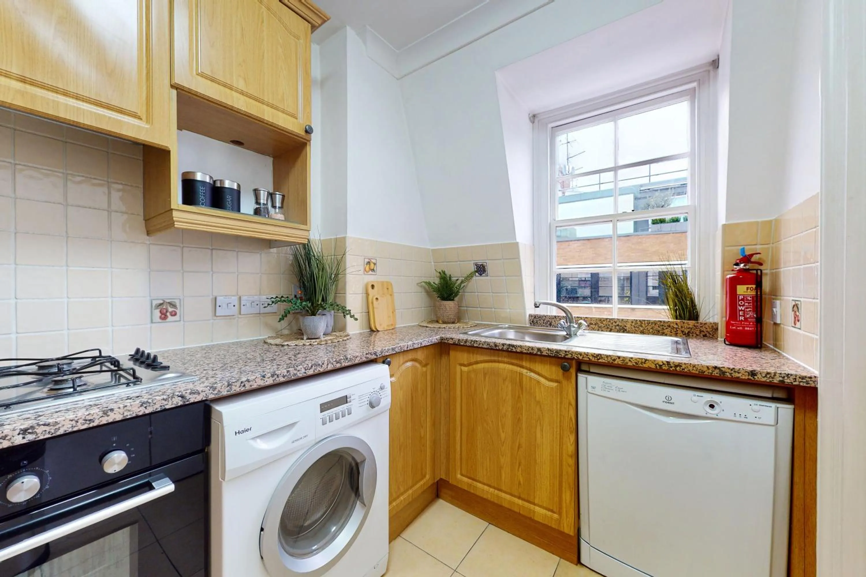 Kitchen or kitchenette in Park Lane Apartments - Clarges Street