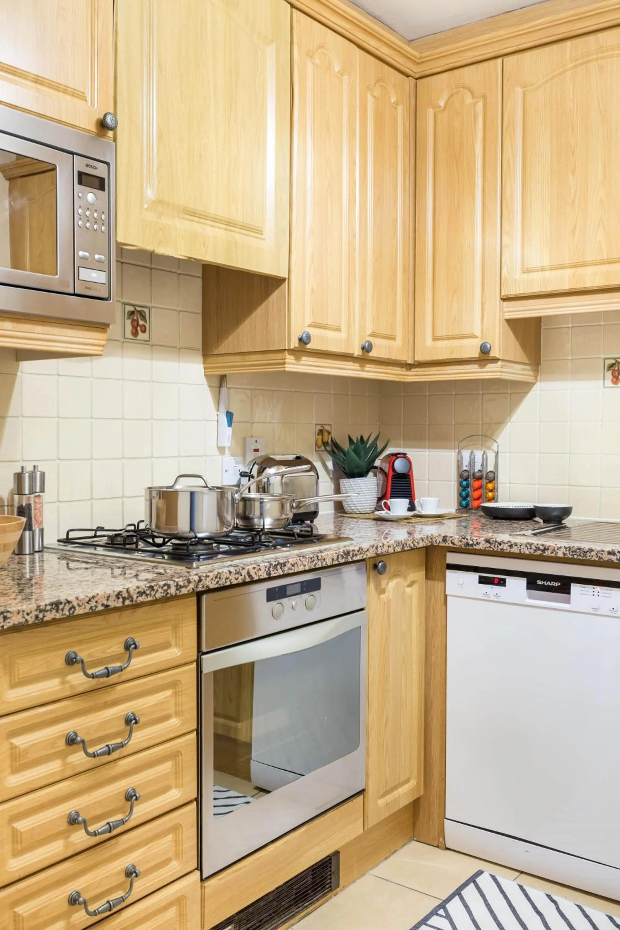 Kitchen or kitchenette in Park Lane Apartments - Clarges Street