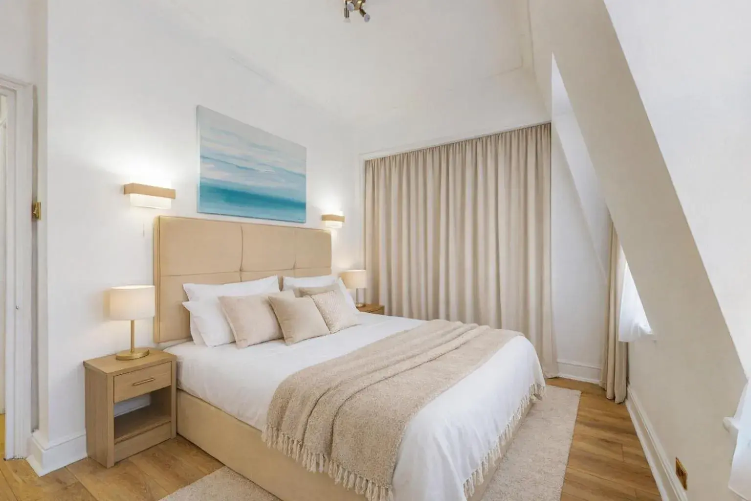 Luxury Two-Bedroom Apartment in Park Lane Apartments - Clarges Street Luxury Two-Bedroom Apartment in Park Lane Apartments - Clarges Street
