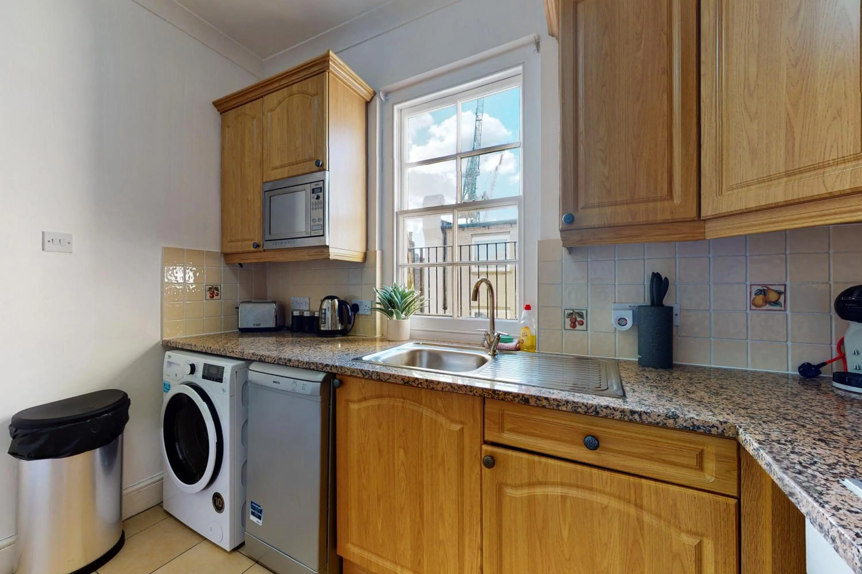 Kitchen or kitchenette in Park Lane Apartments - Clarges Street