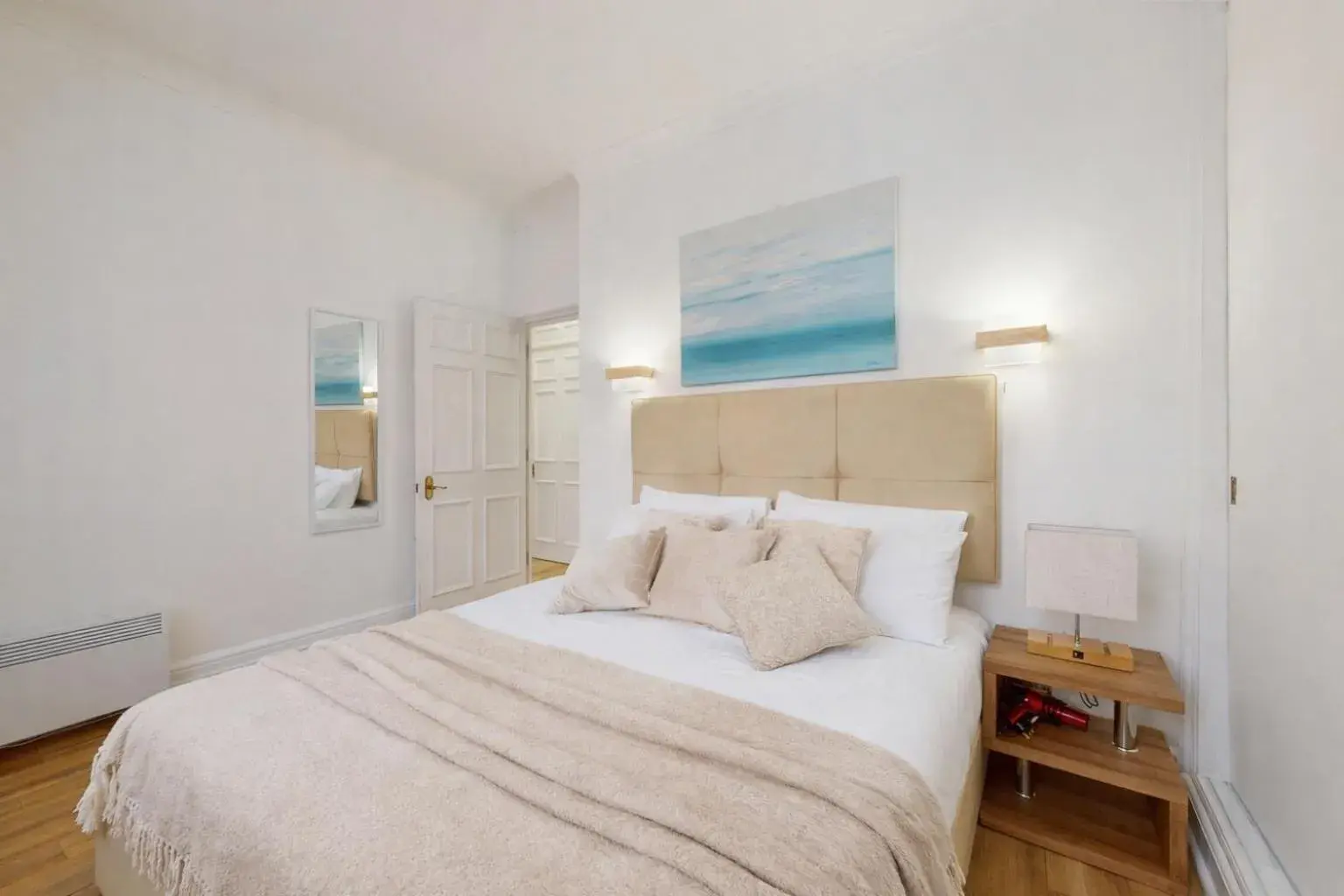 Luxury Two-Bedroom Apartment in Park Lane Apartments - Clarges Street Luxury Two-Bedroom Apartment in Park Lane Apartments - Clarges Street