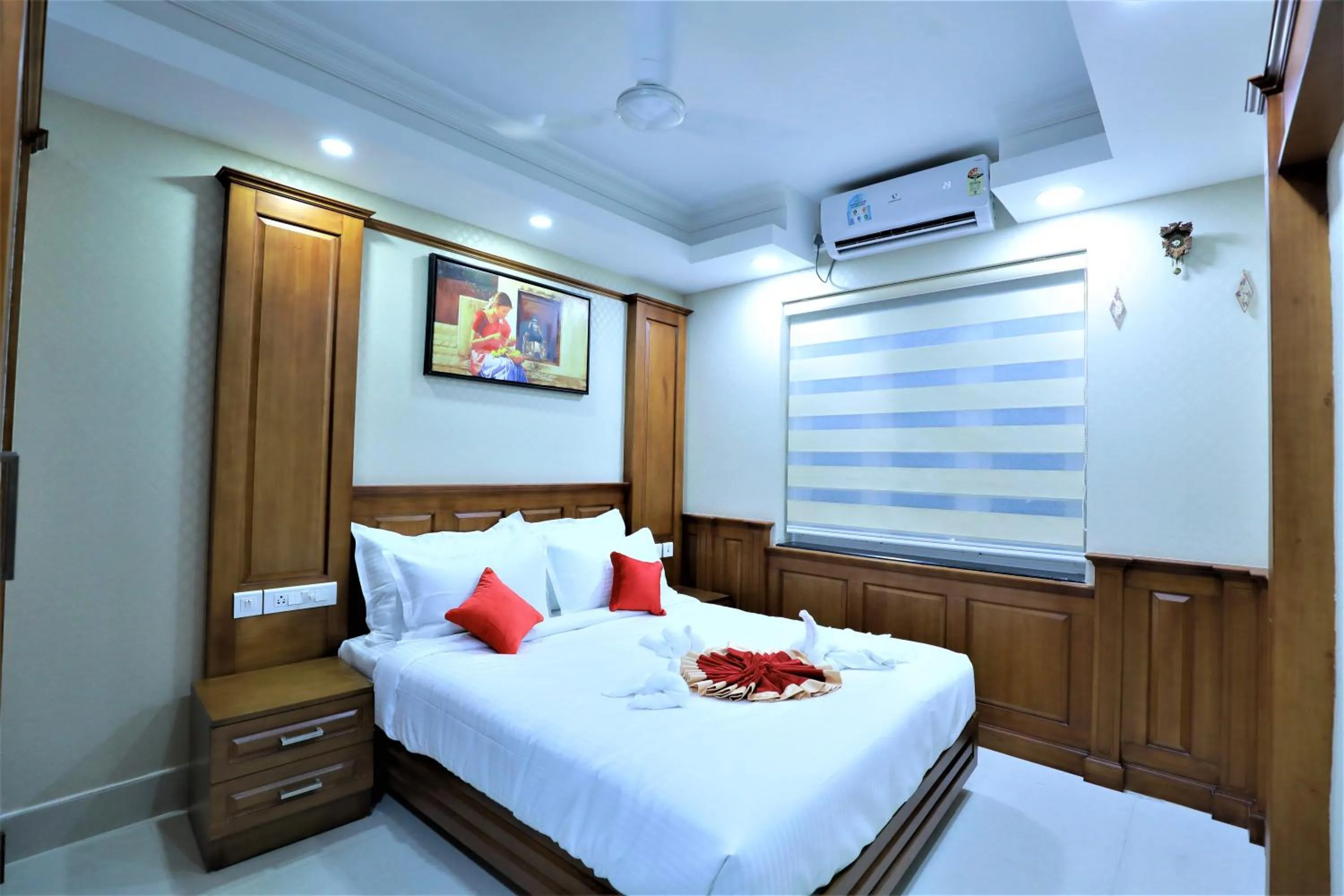 cot, Bed in Swades Myhome