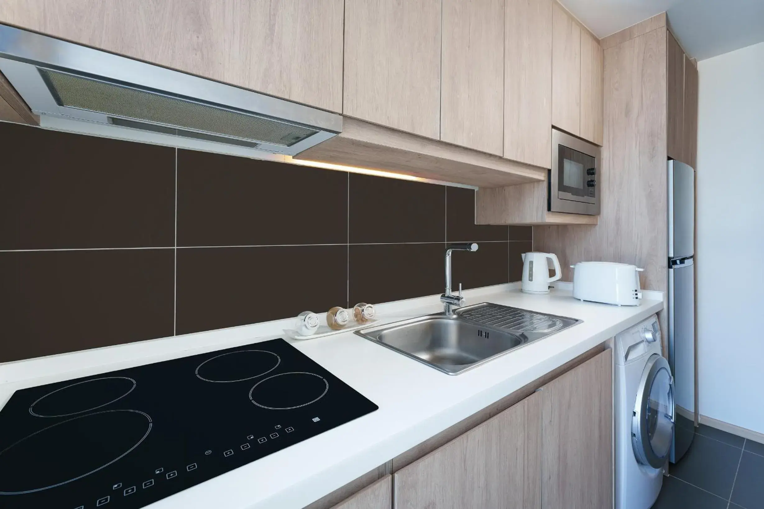 Kitchen or kitchenette in Somerset Harbourview Sri Racha Kitchen or kitchenette in Somerset Harbourview Sri Racha