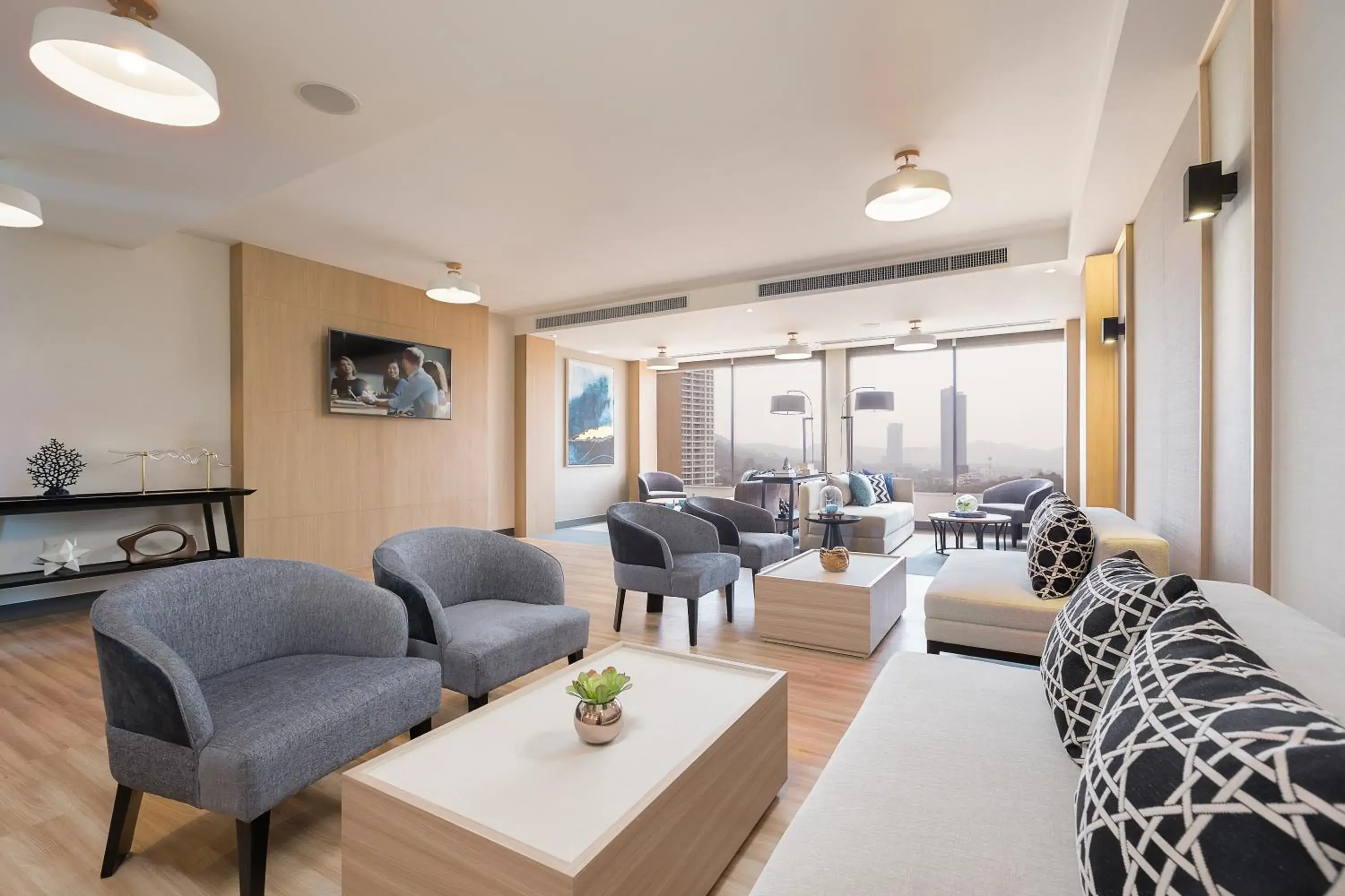 Seating area in Somerset Harbourview Sri Racha Seating area in Somerset Harbourview Sri Racha