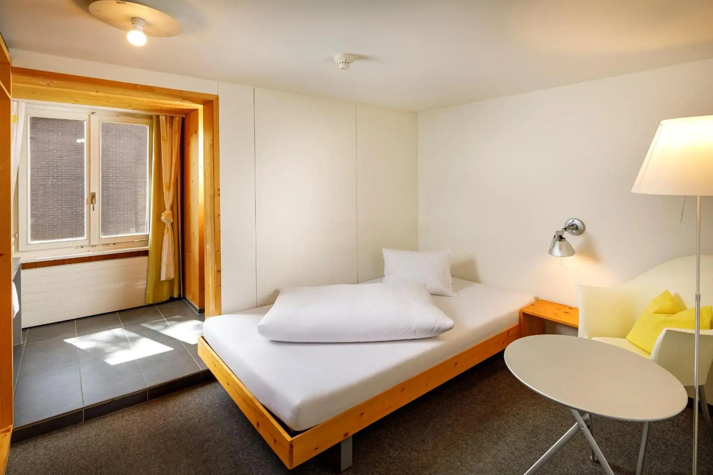 Single Room in Hirschen Guesthouse - Village Hotel Single Room in Hirschen Guesthouse - Village Hotel