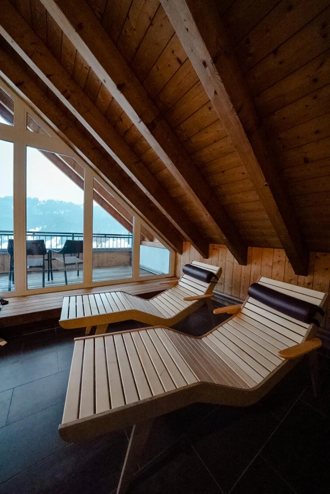 Spa and wellness centre/facilities in Hirschen Guesthouse - Village Hotel