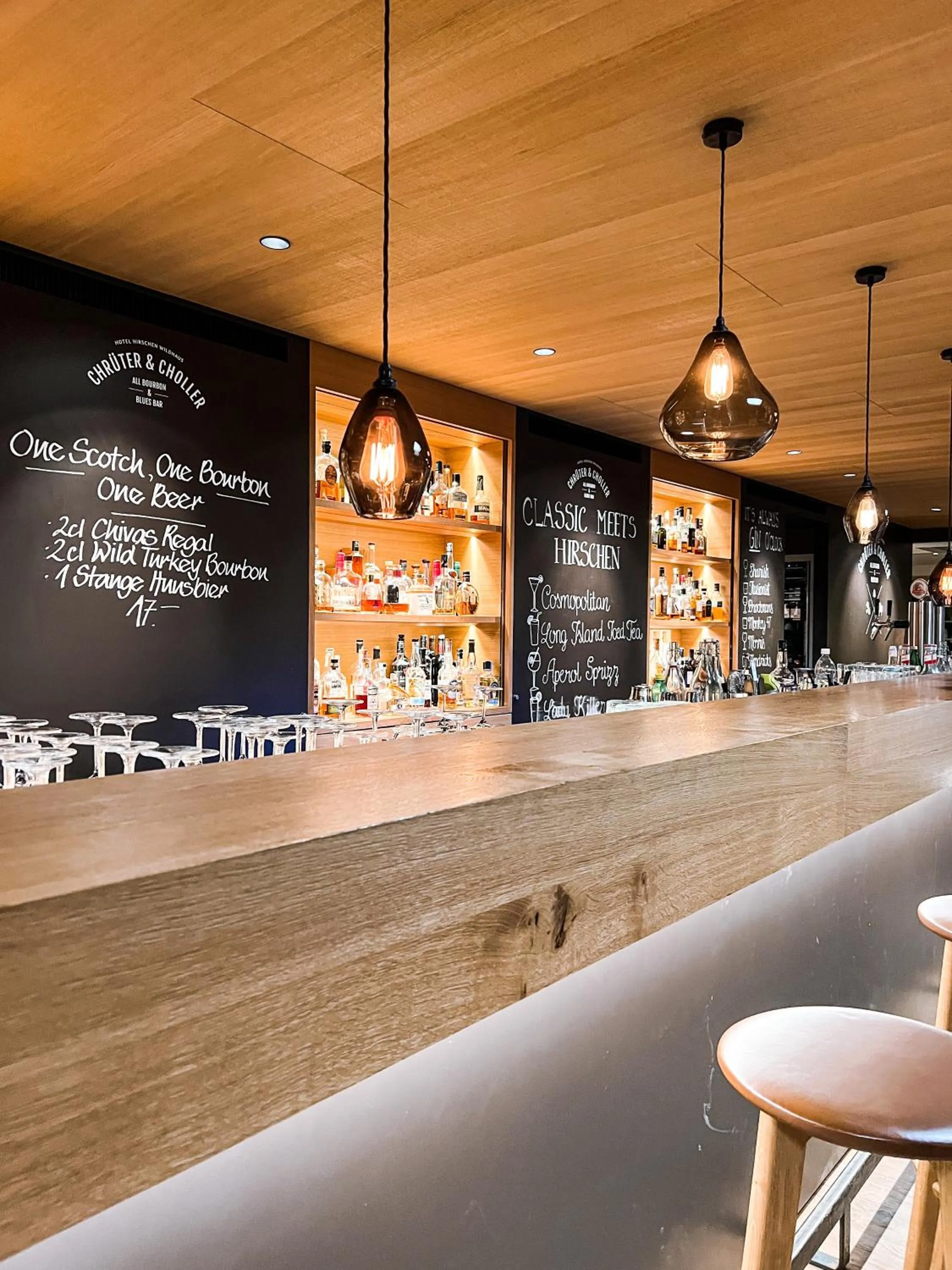 Lounge or bar in Hirschen Guesthouse - Village Hotel