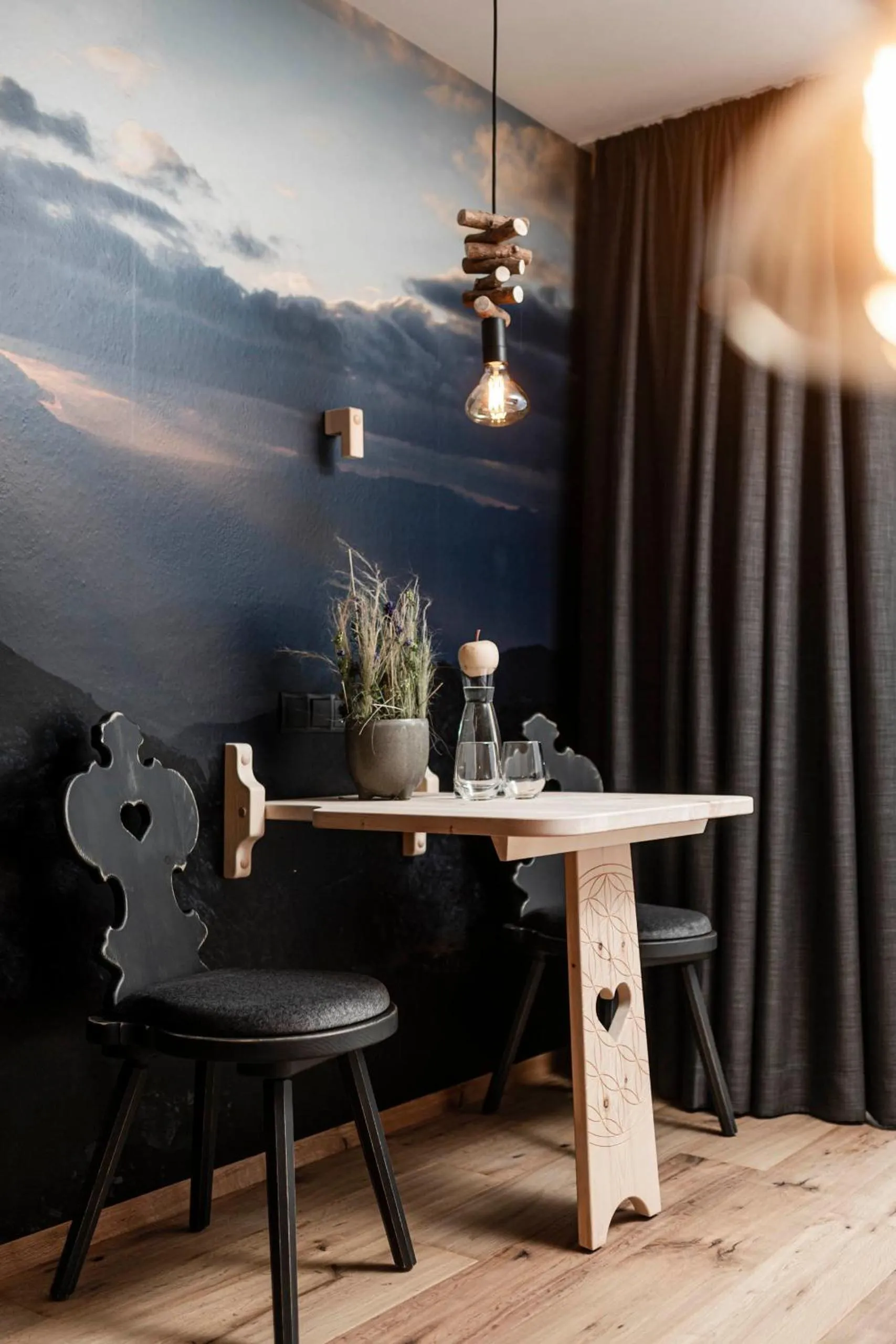 Decorative detail in Viel Nois Guest House