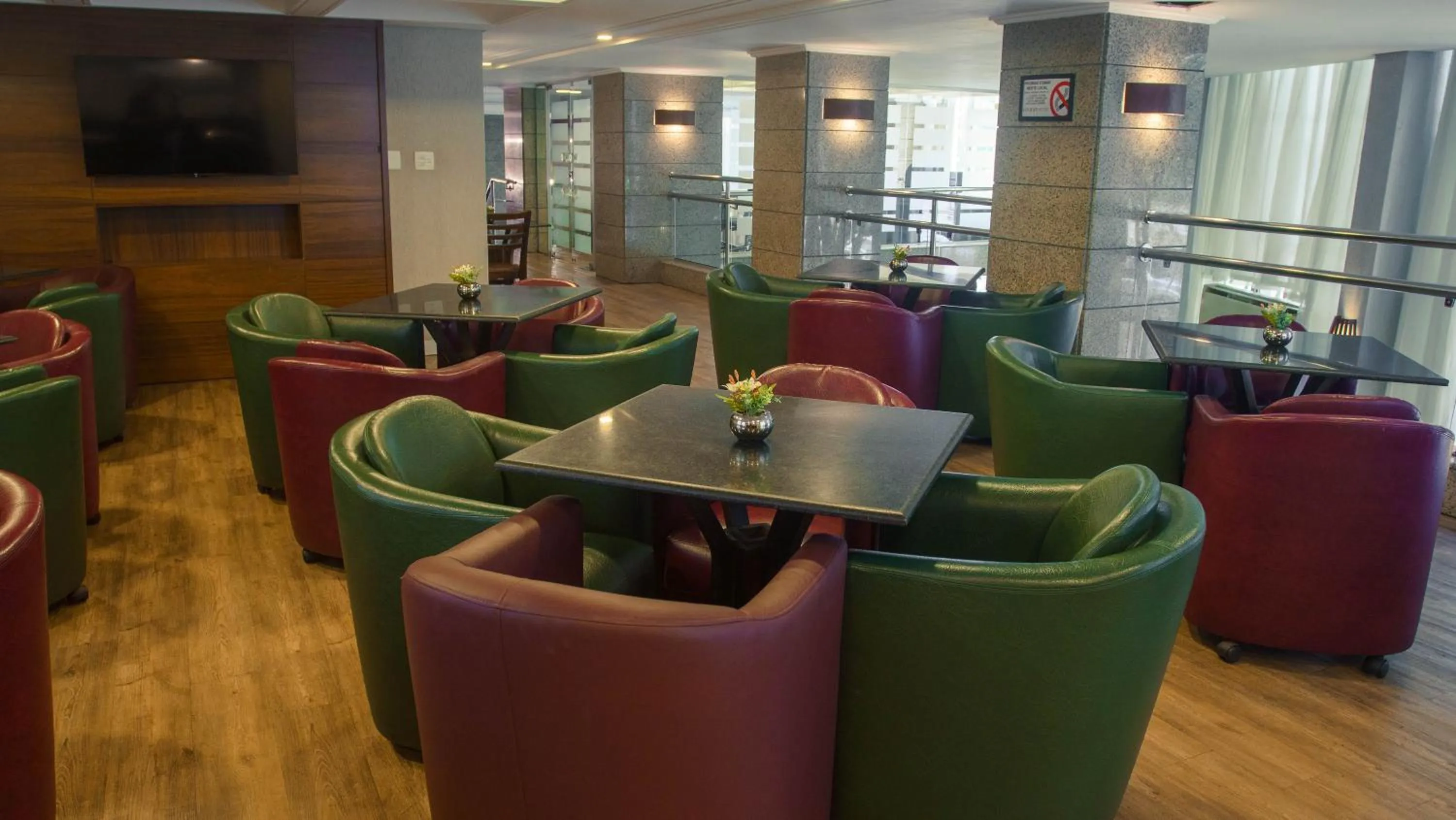 Restaurant/places to eat in SJ Royal - San Juan Curitiba