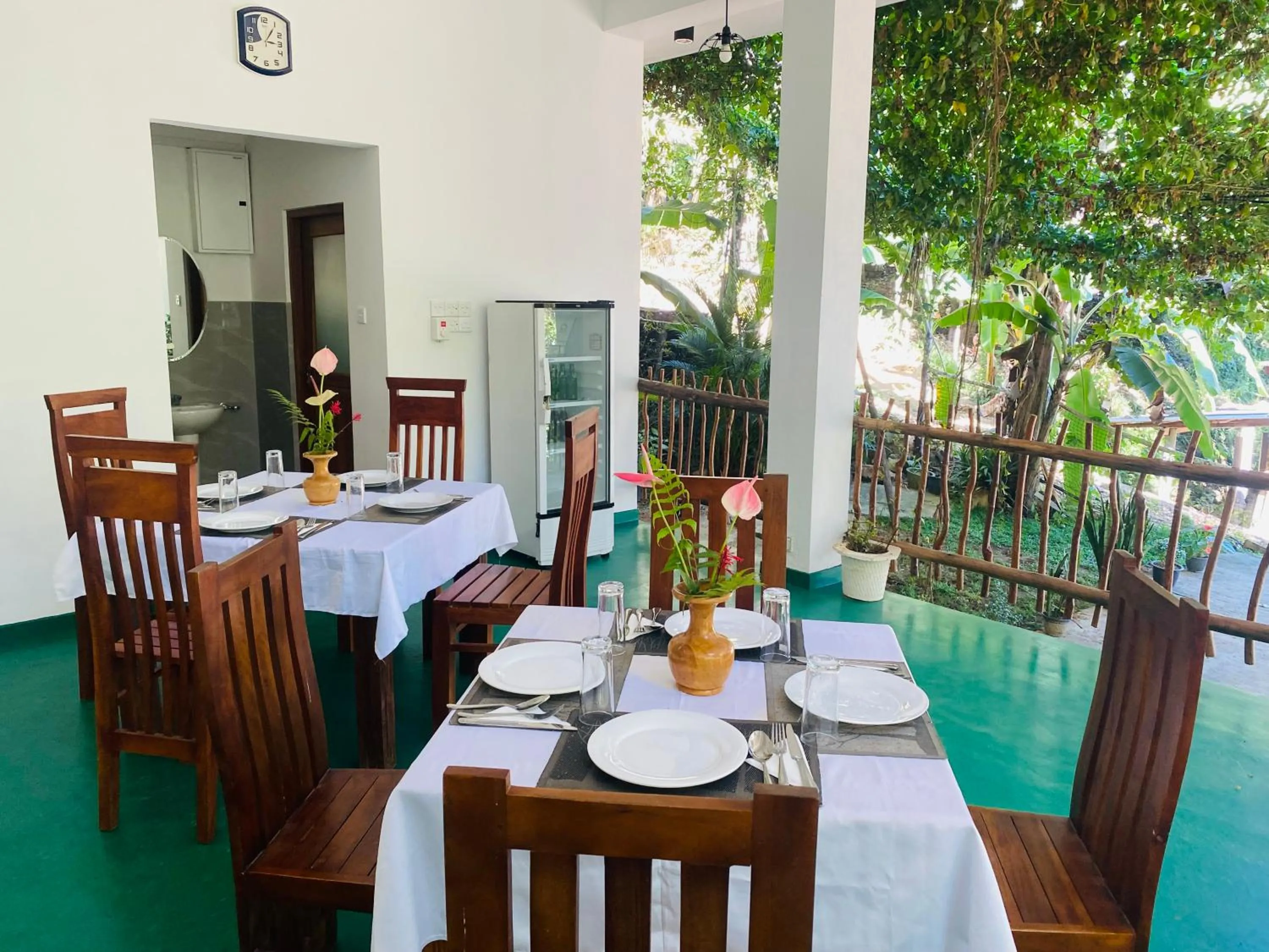 Restaurant/places to eat in Misty Elegance - Ella.