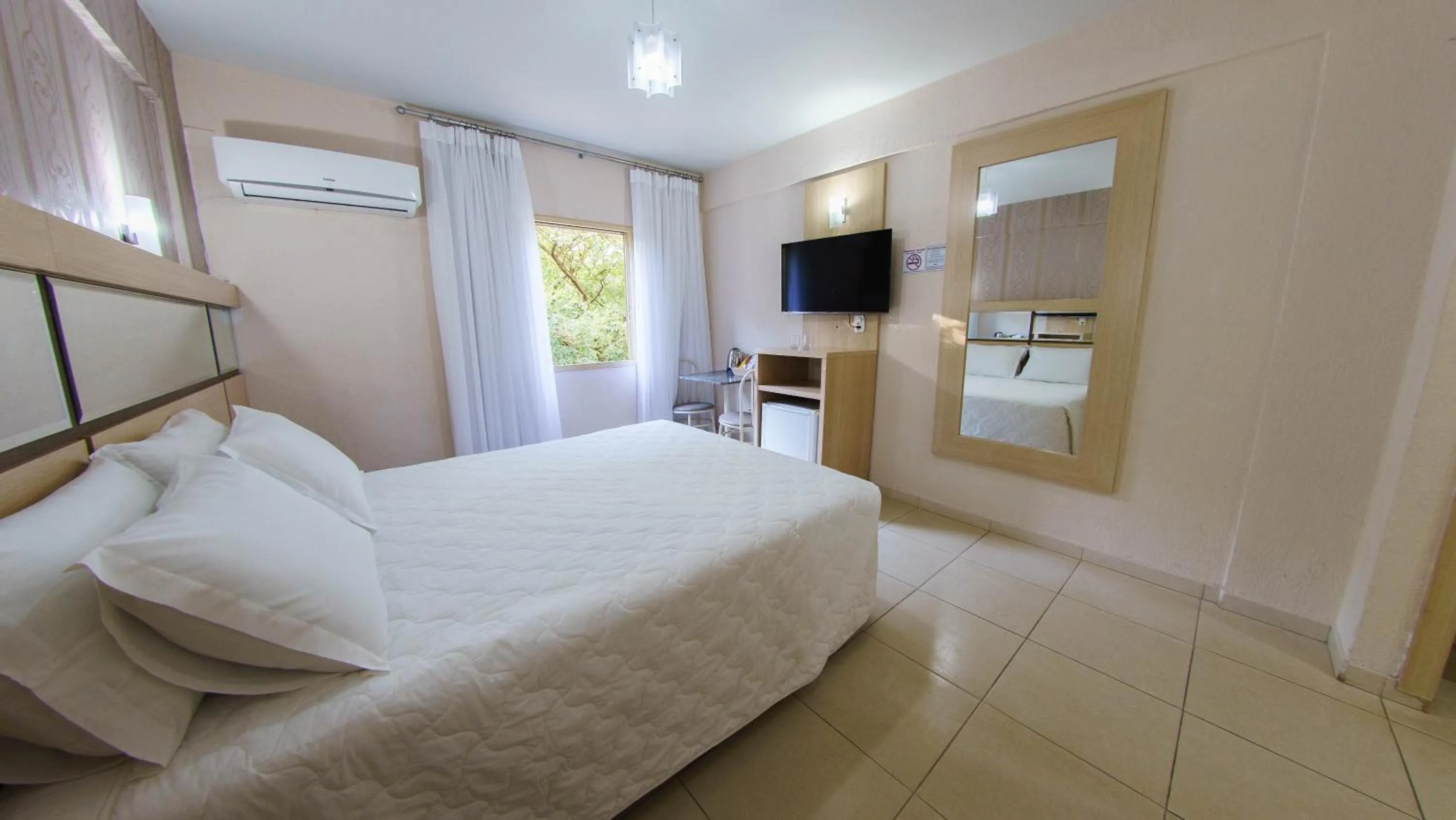 Bed in SJ Tour - San Juan Foz do Iguaçu