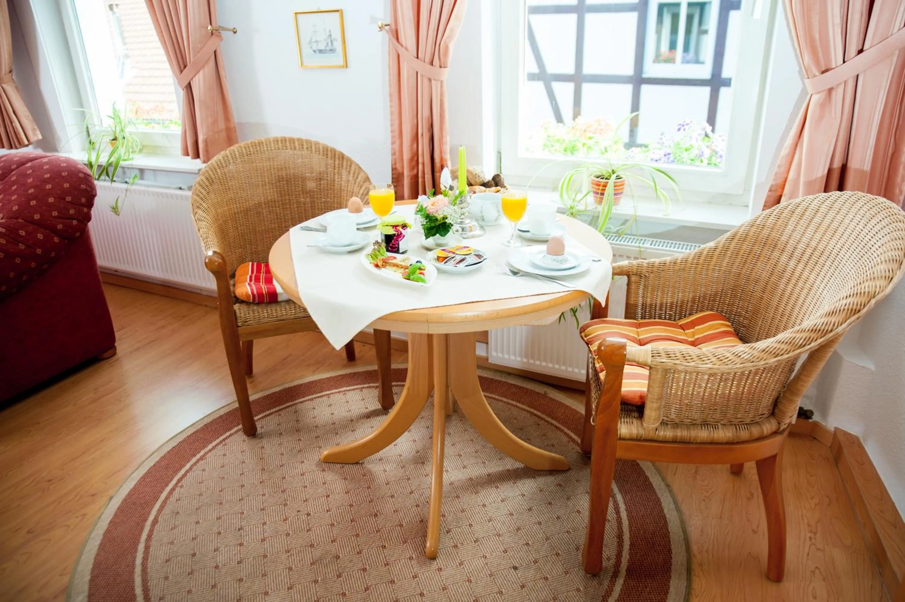 Dining area in Ferienapartments Schnibbe