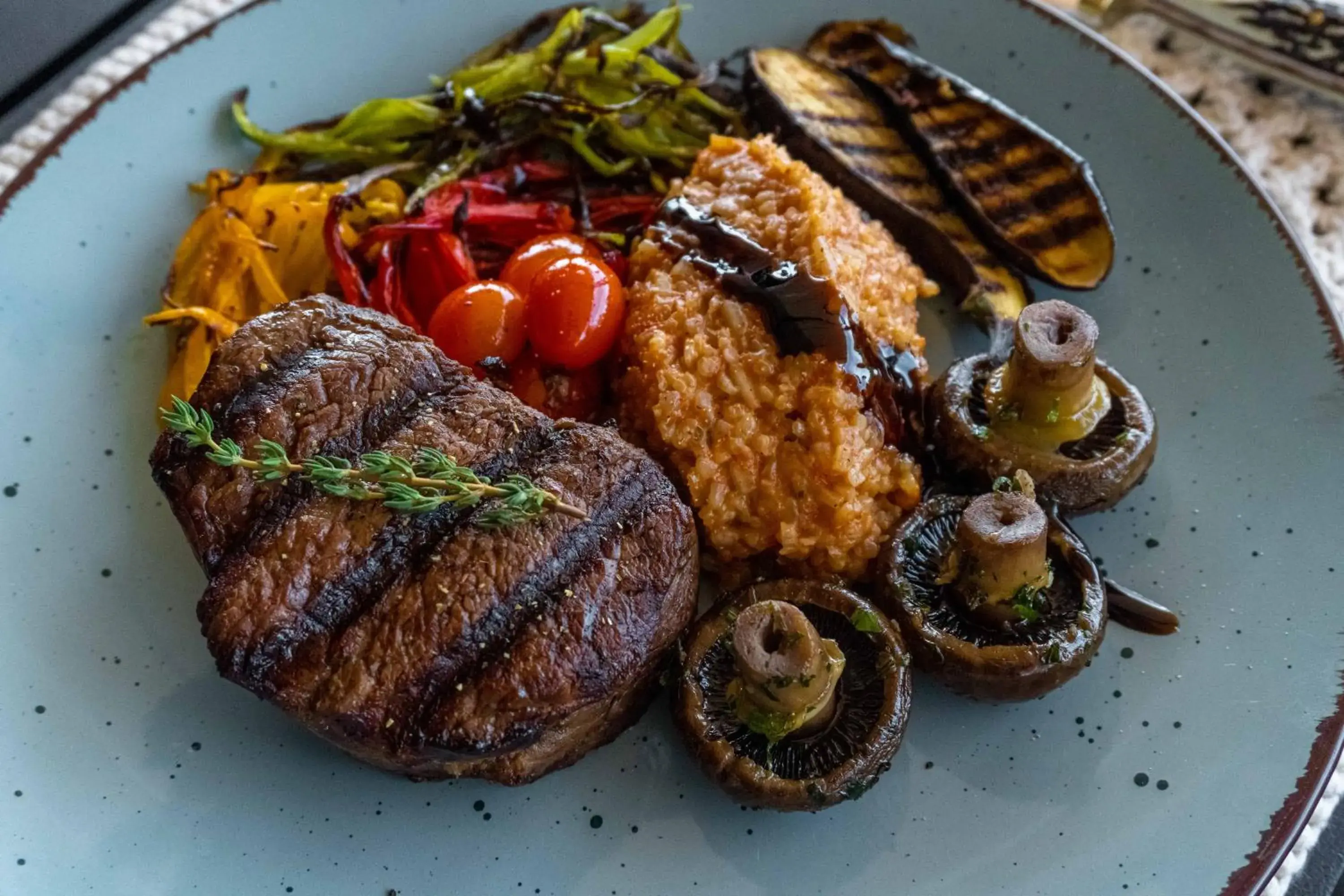 Food and drinks in Complexo Eco Cataratas Resort by SJ Food and drinks in Complexo Eco Cataratas Resort by SJ