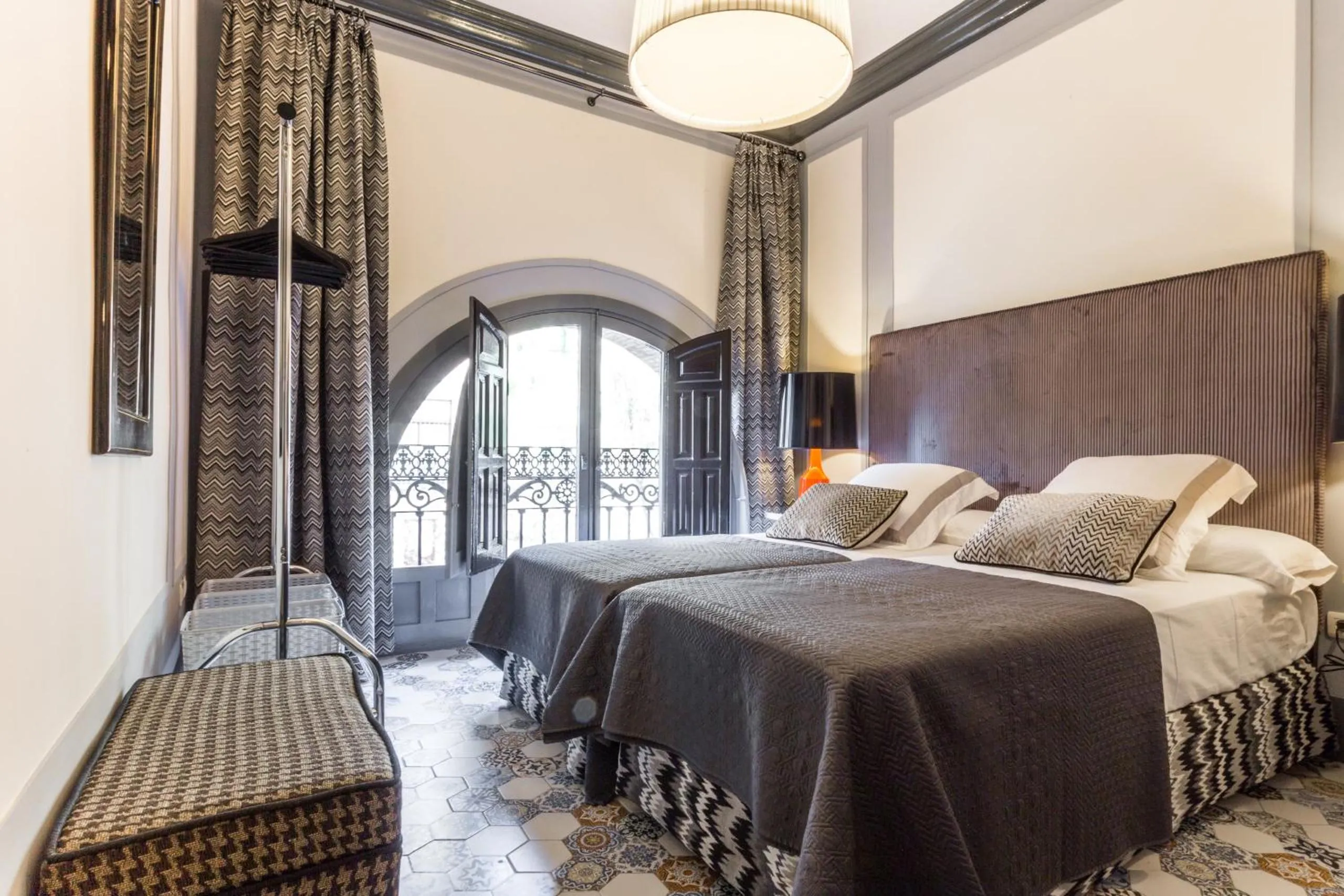 Bed in Puerta de la victoria