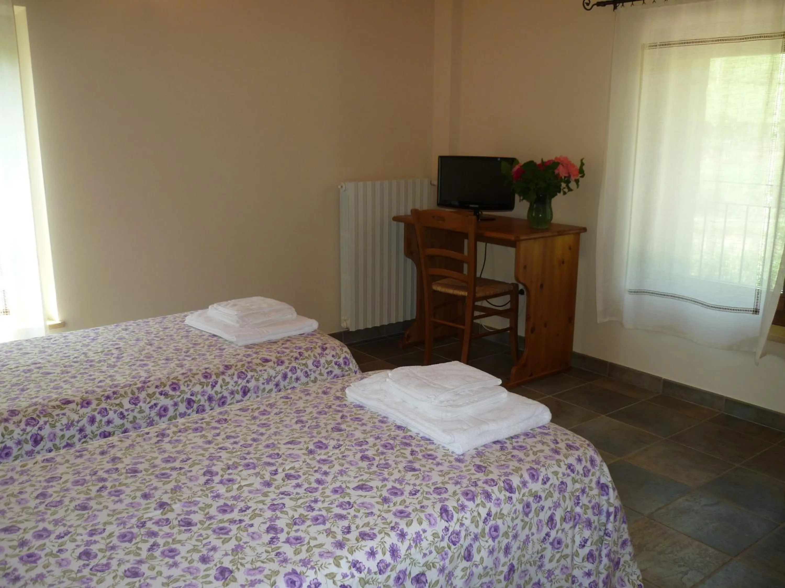 Decorative detail, Bed in Agriturismo Corte Carolina