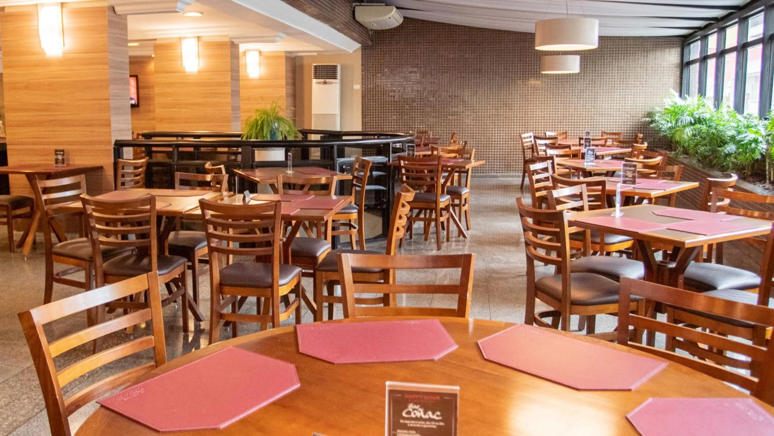 Restaurant/places to eat in SJ Business - San Juan São Paulo