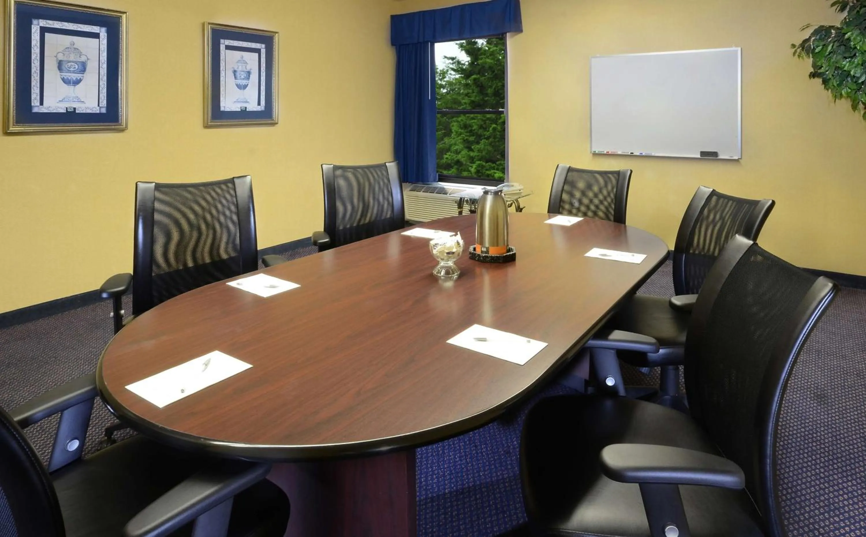 Meeting/conference room in Hampton Inn Roxboro