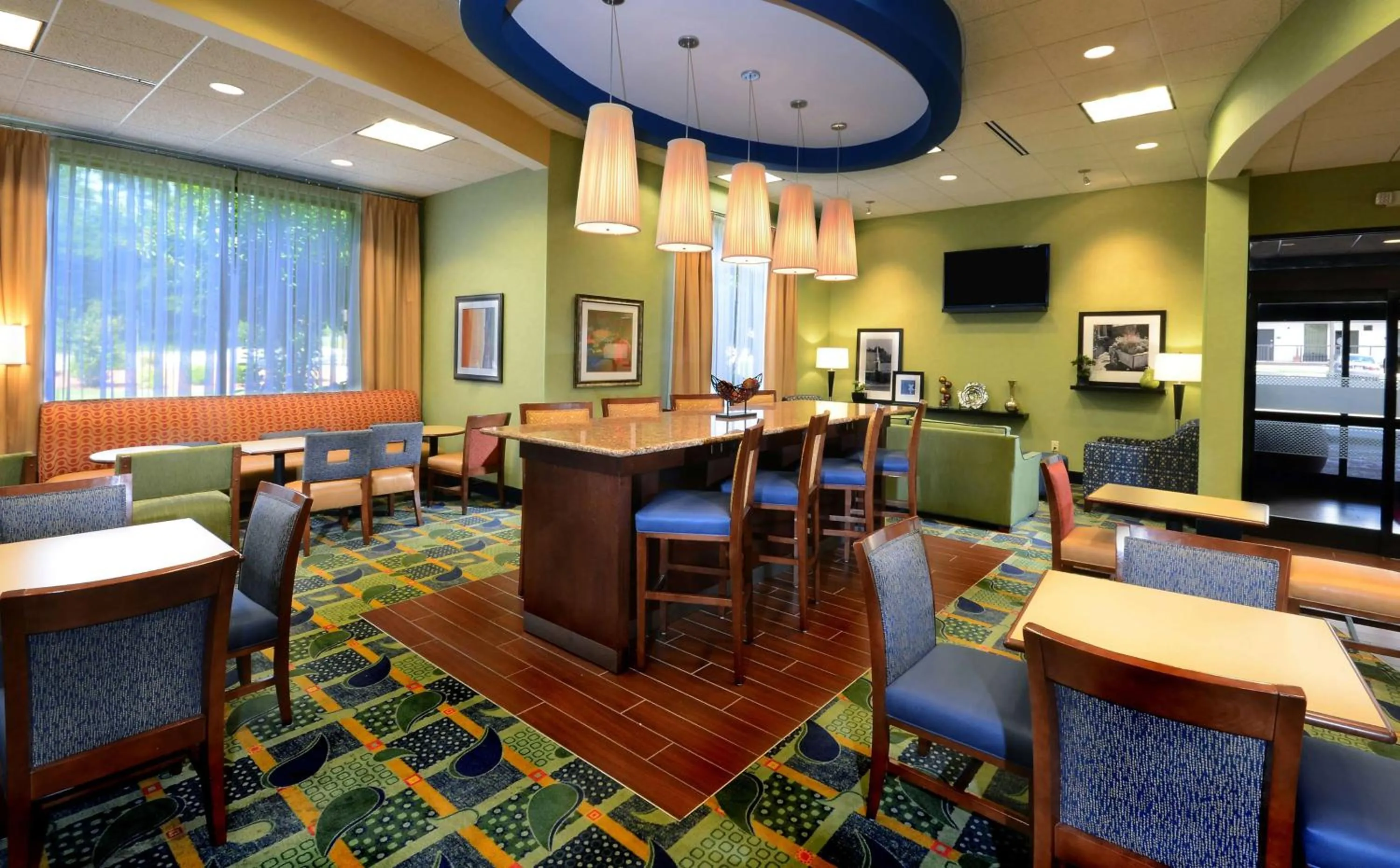Lobby or reception in Hampton Inn Roxboro