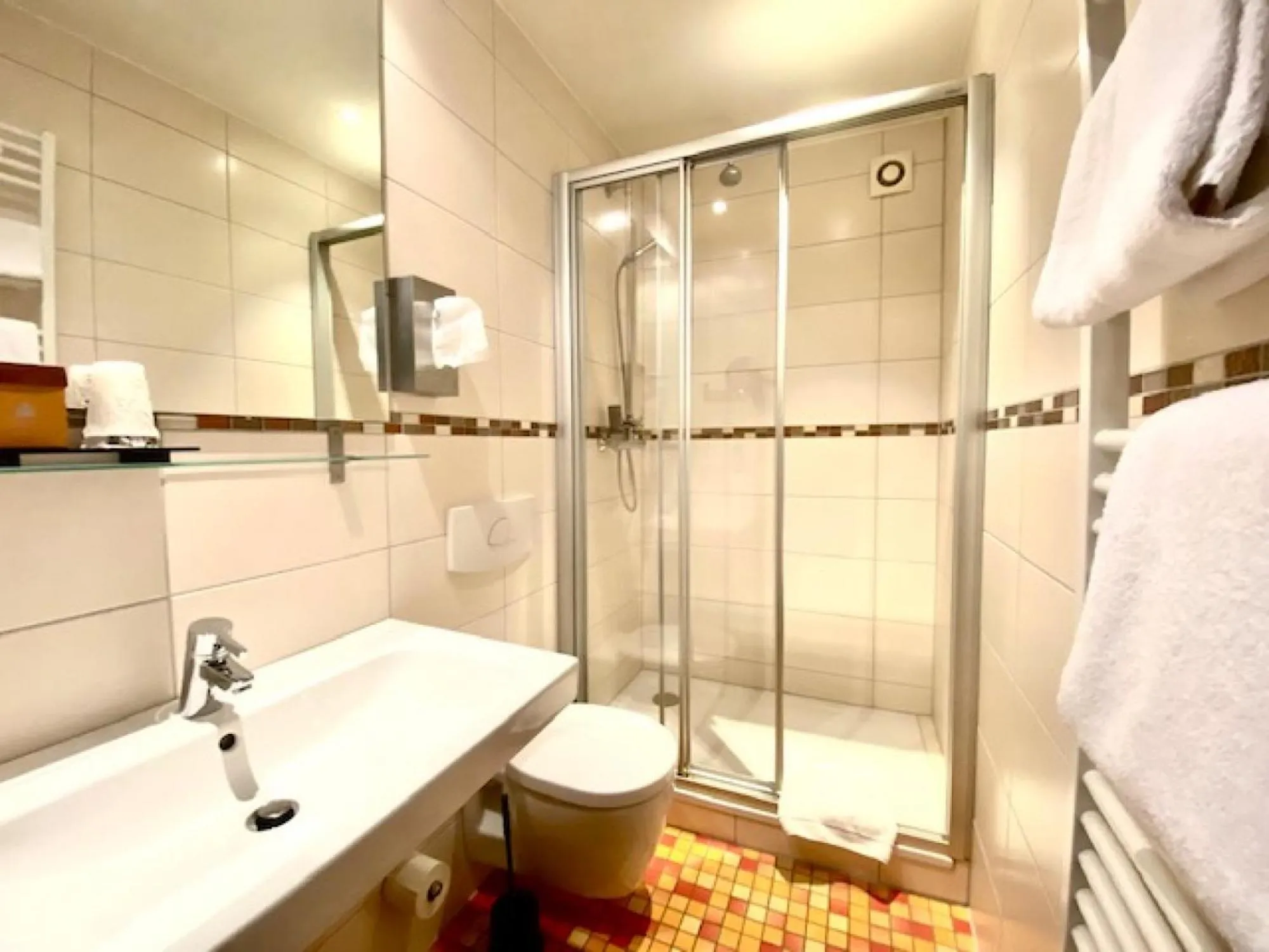 Shower in Boutique Hotel & Bio Wirtshaus Schwarzer Bock