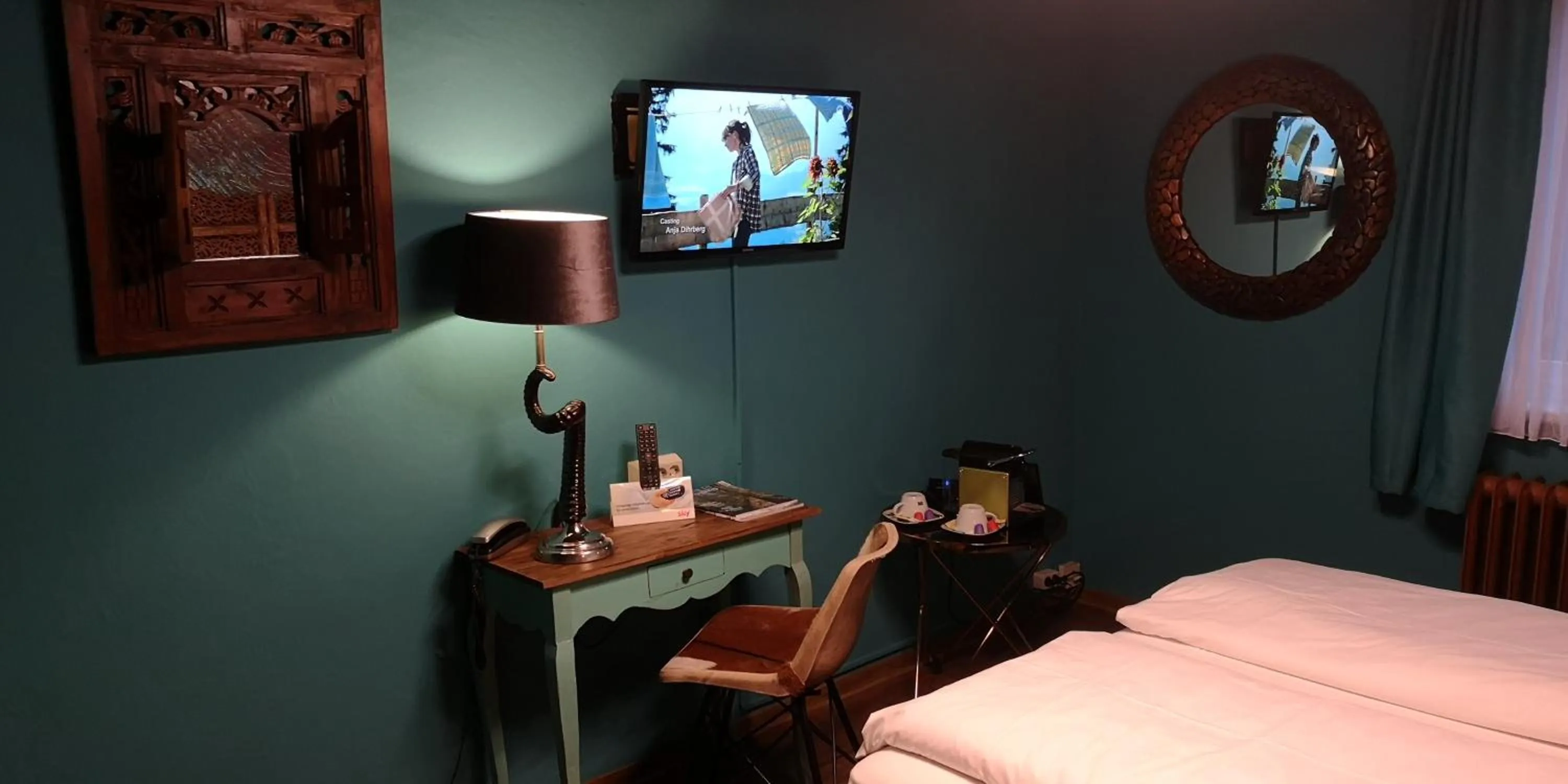 TV and multimedia, Bed in Boutique Hotel & Bio Wirtshaus Schwarzer Bock