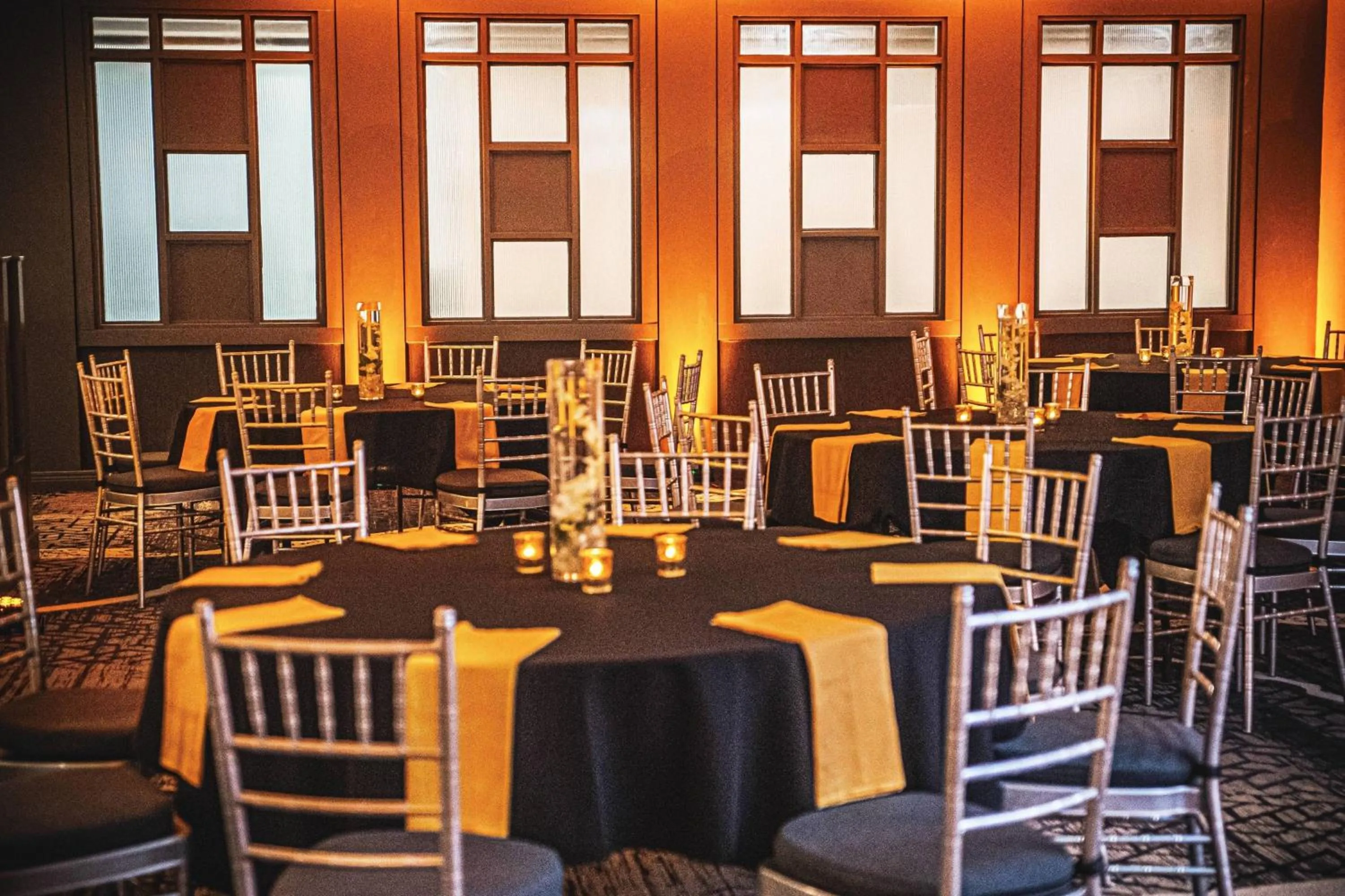 Meeting/conference room in Delta Hotels by Marriott Cincinnati Sharonville