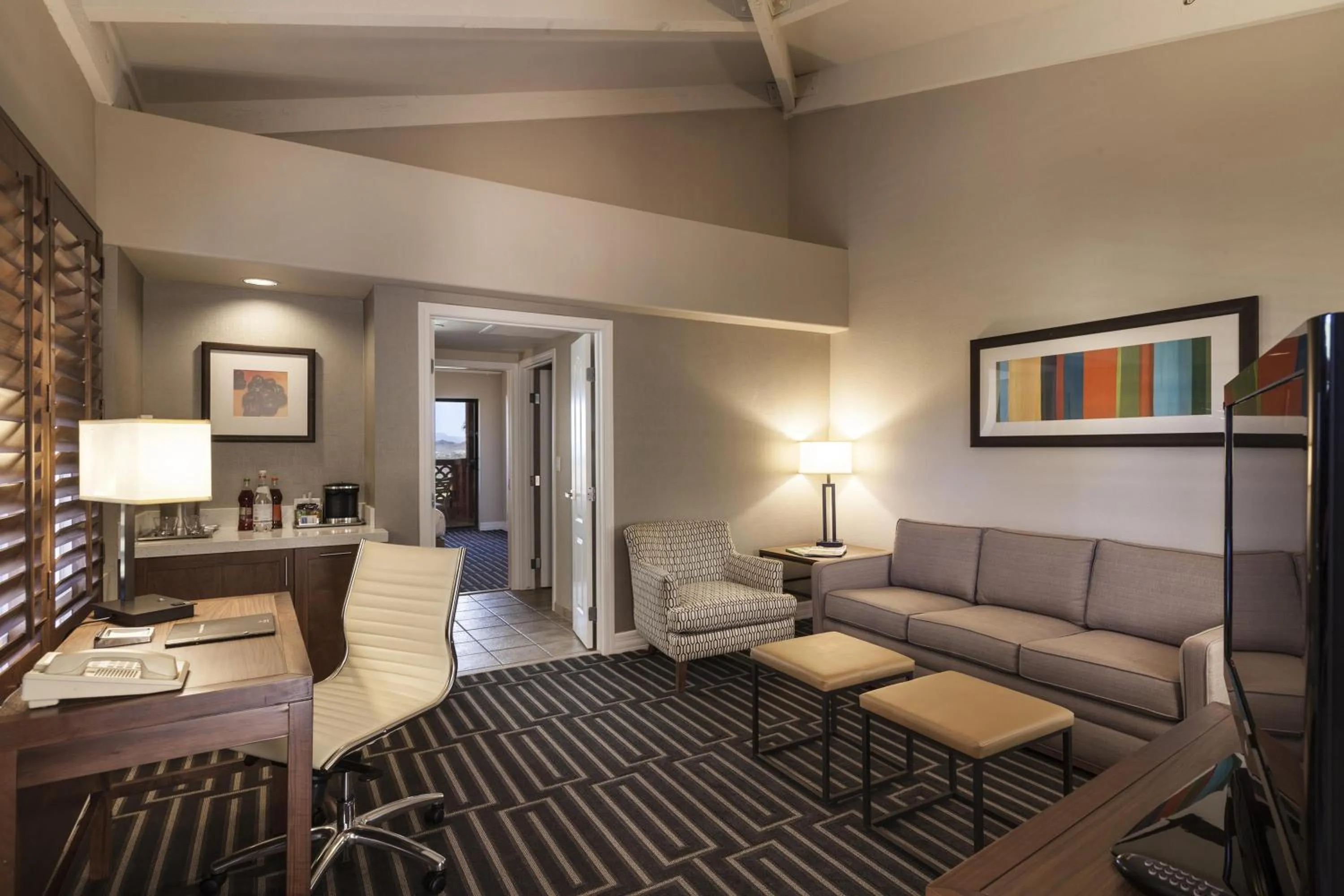 Bedroom in Hilton Phoenix Tapatio Cliffs Resort