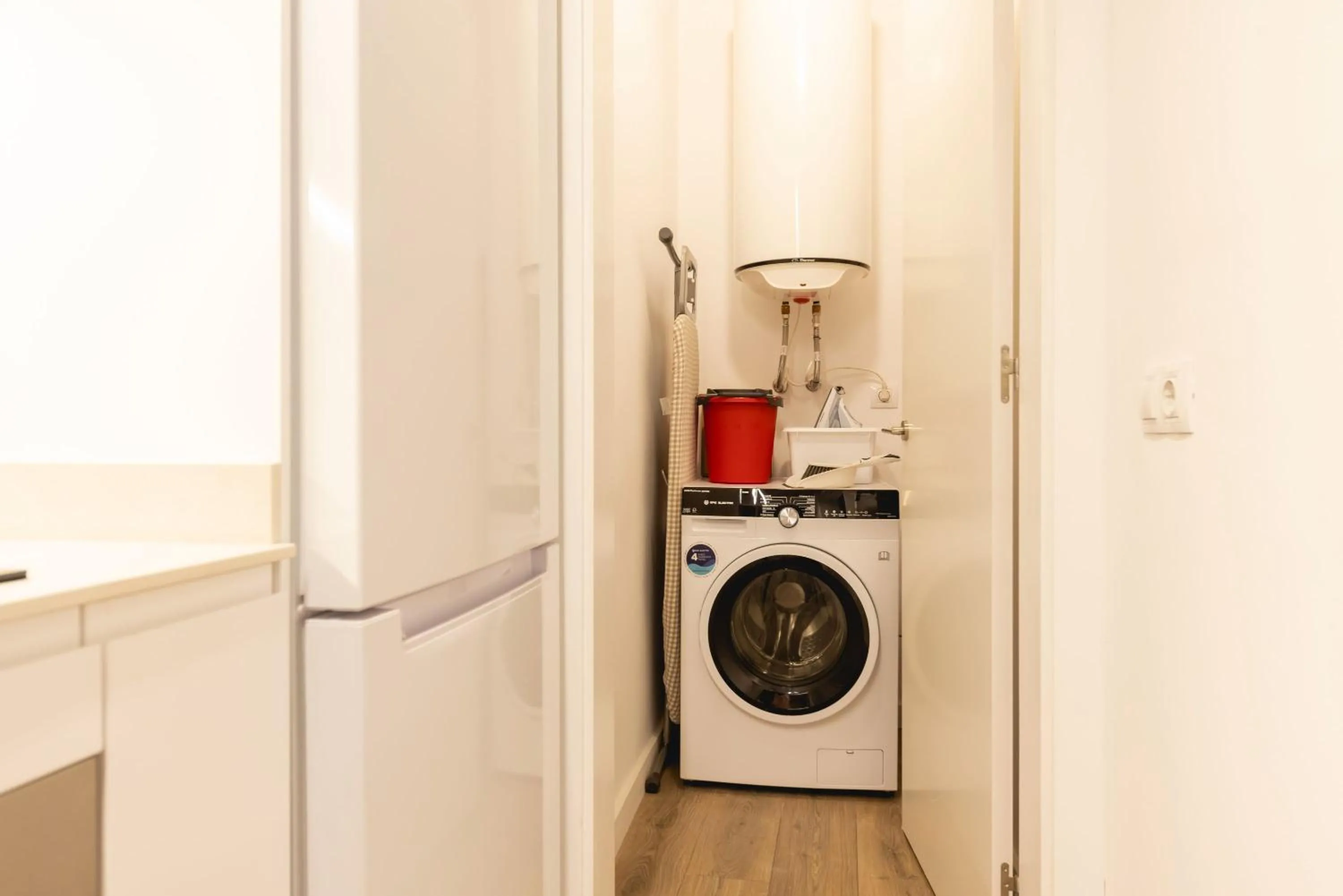 Kitchen or kitchenette in Bravissimo Cort Reial Entresol A