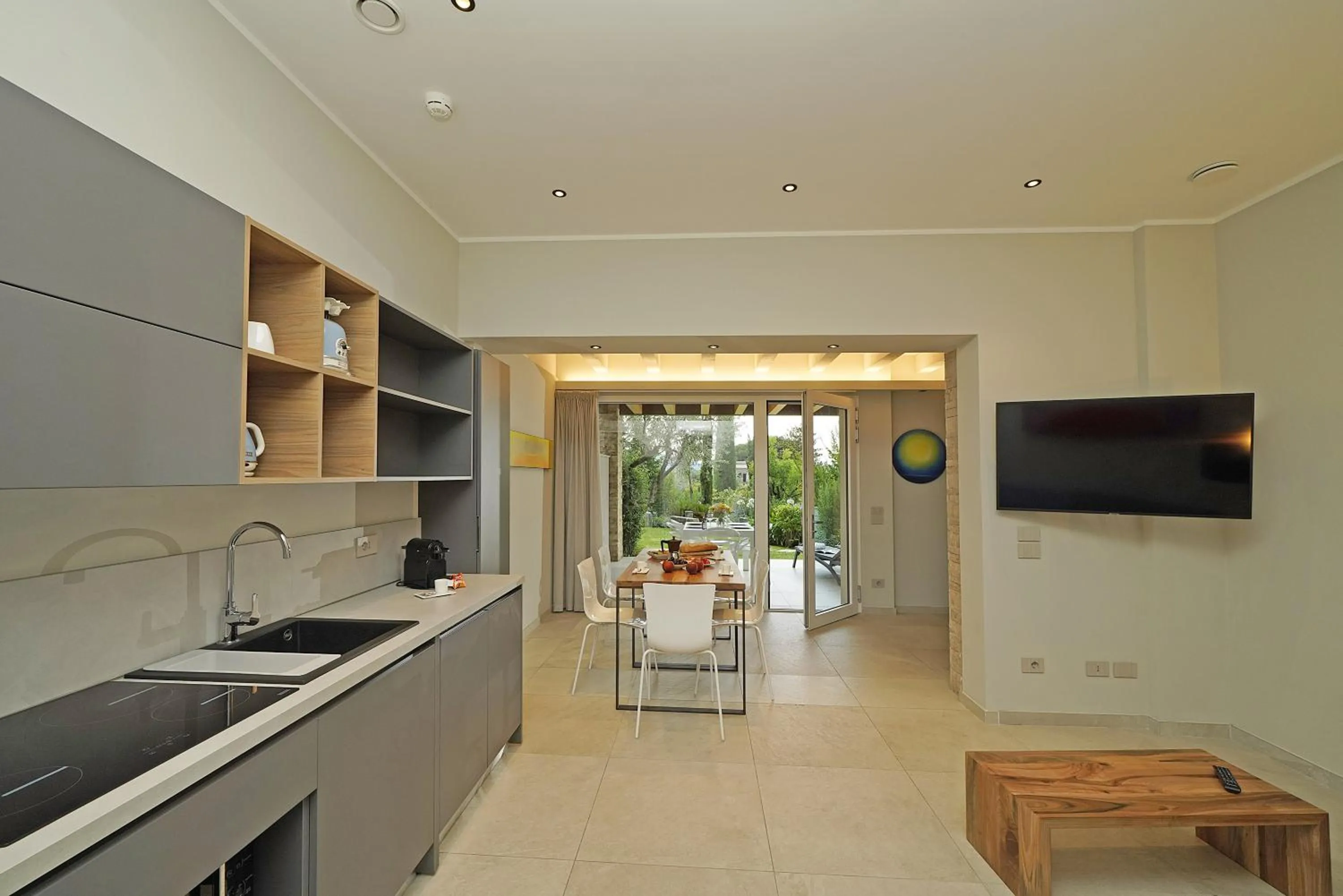 Dining area in Lamasu RioVerde - Lago di Garda