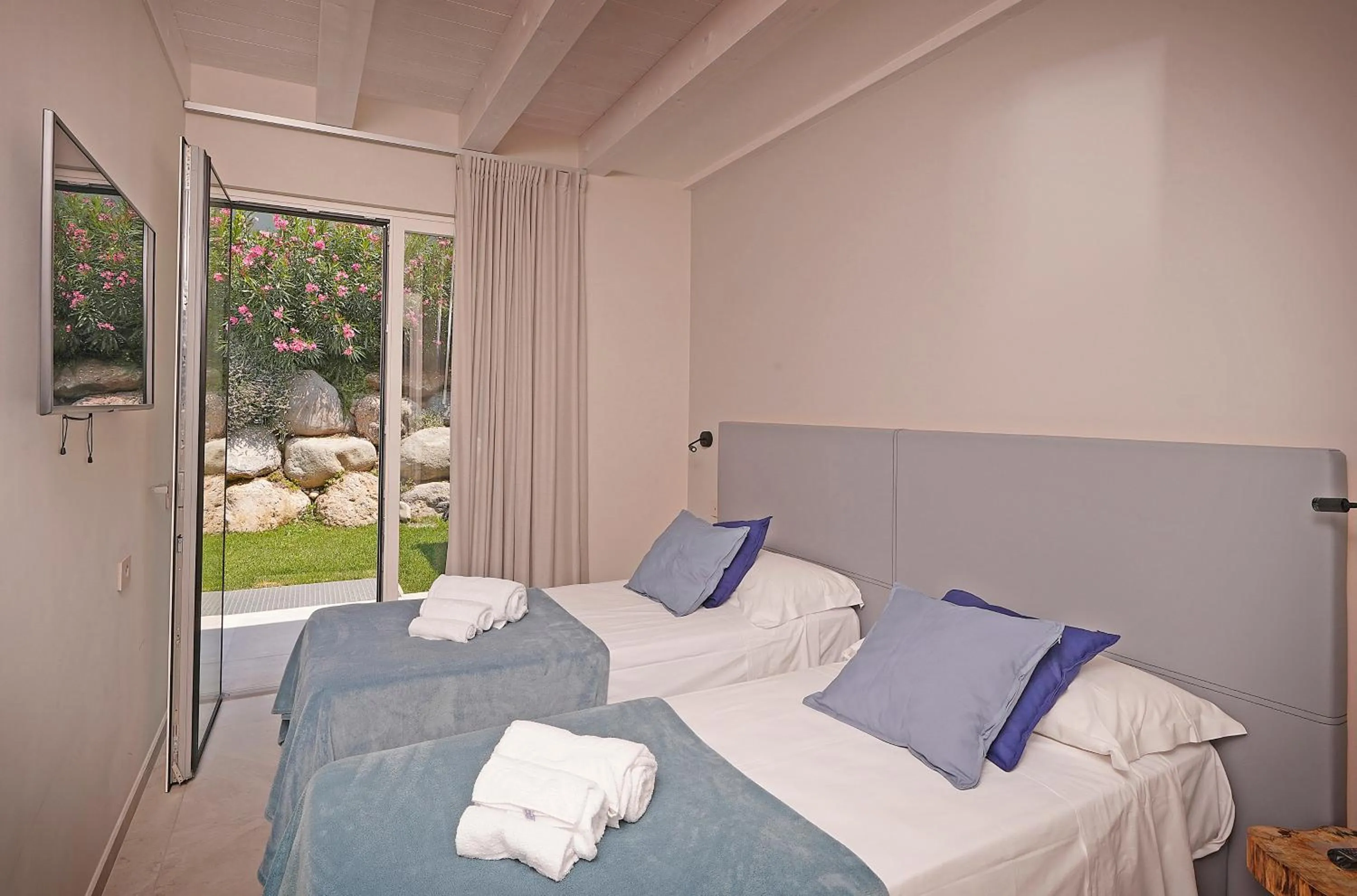 Bedroom, Bed in Lamasu RioVerde - Lago di Garda