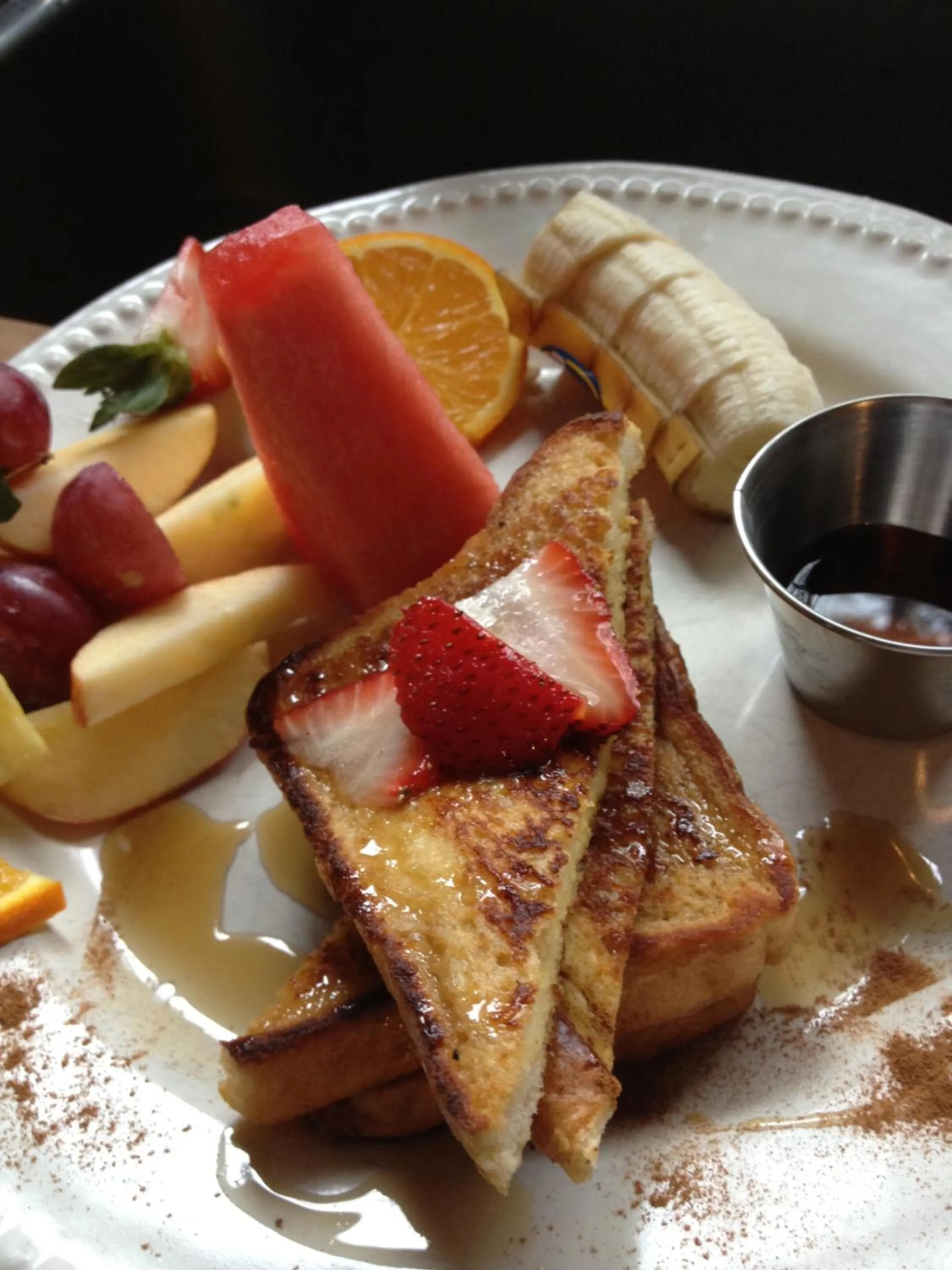 Breakfast in Repos & Manna Downtown Montréal