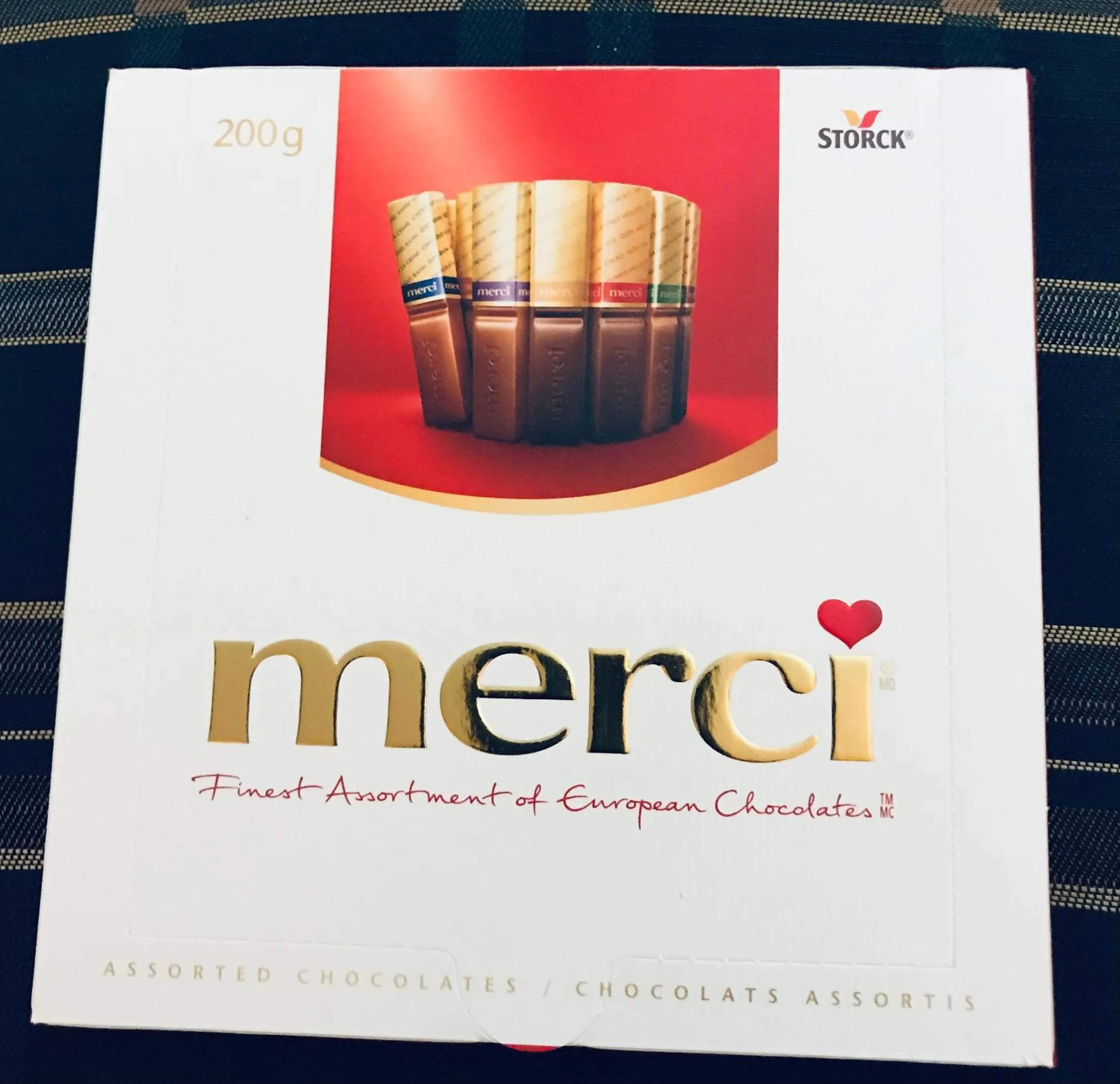 Text overlay in Repos & Manna Downtown Montréal